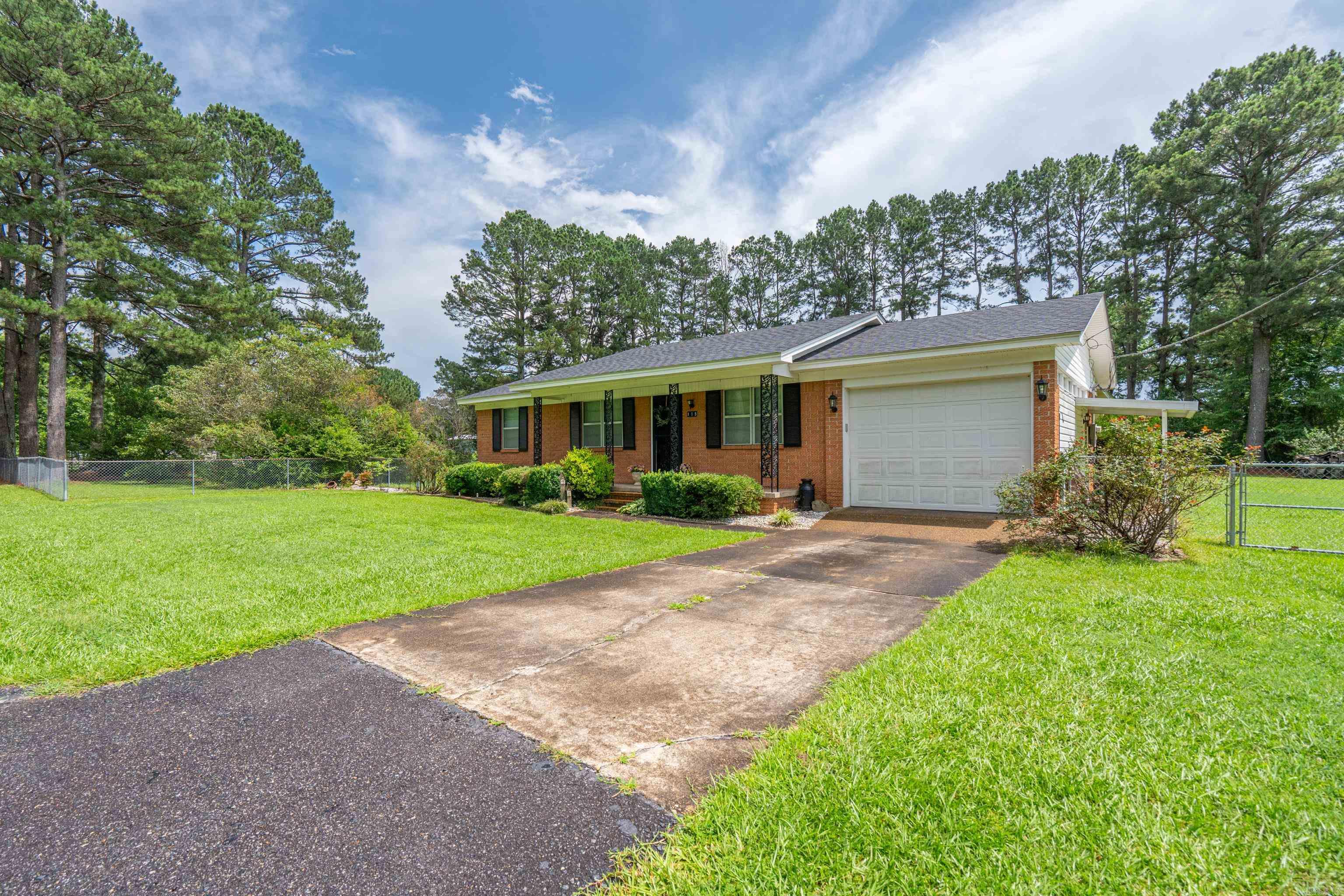 115 Larkin Street Property Photo 42