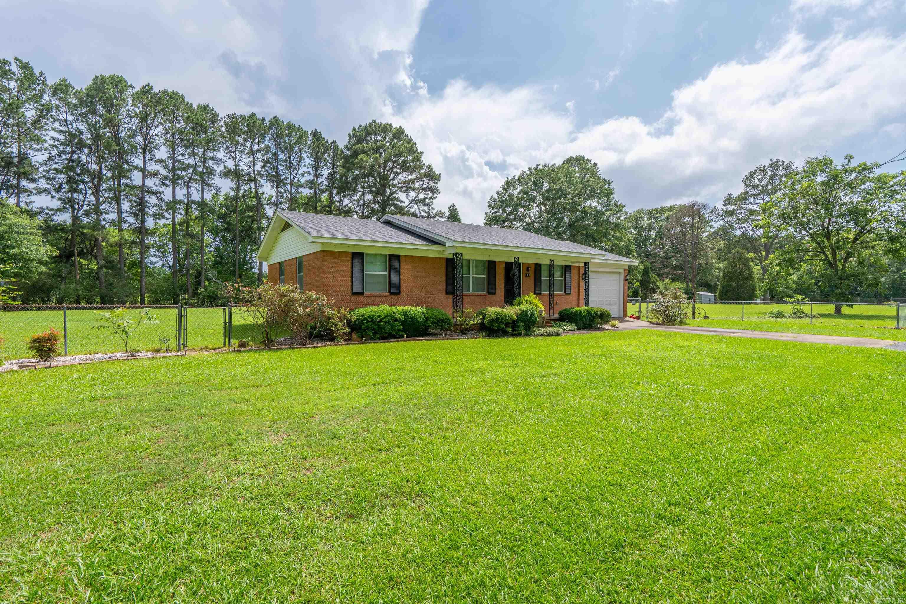 115 Larkin Street Property Photo 44