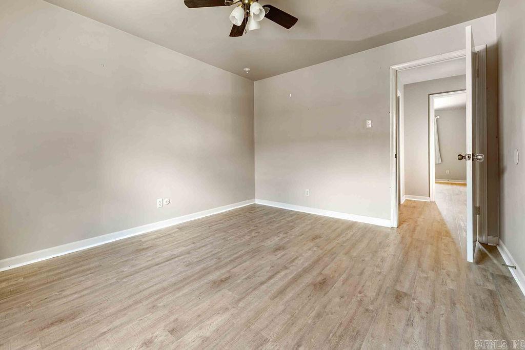 707 E Maryland Property Photo 25