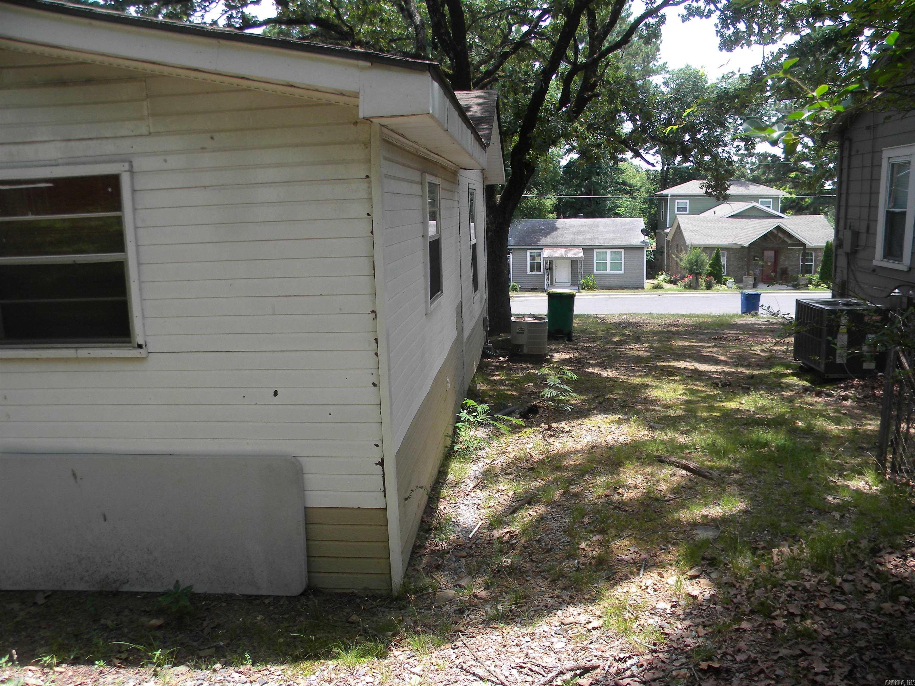 1109 W 49th Street Property Photo 4