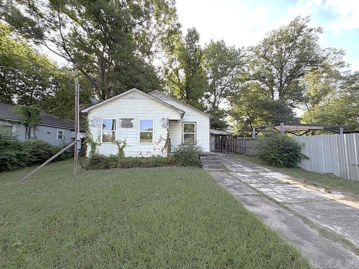 1409 Cherry Lane Property Photo 1