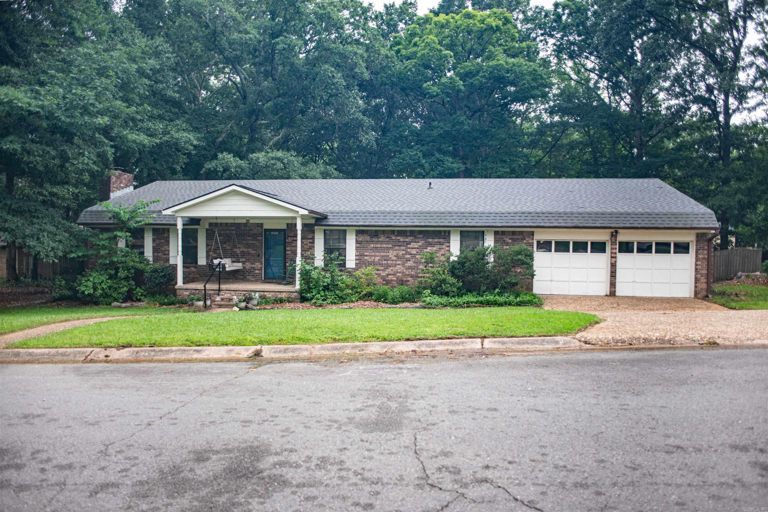 8809 Pea Ridge Circle Property Photo 1