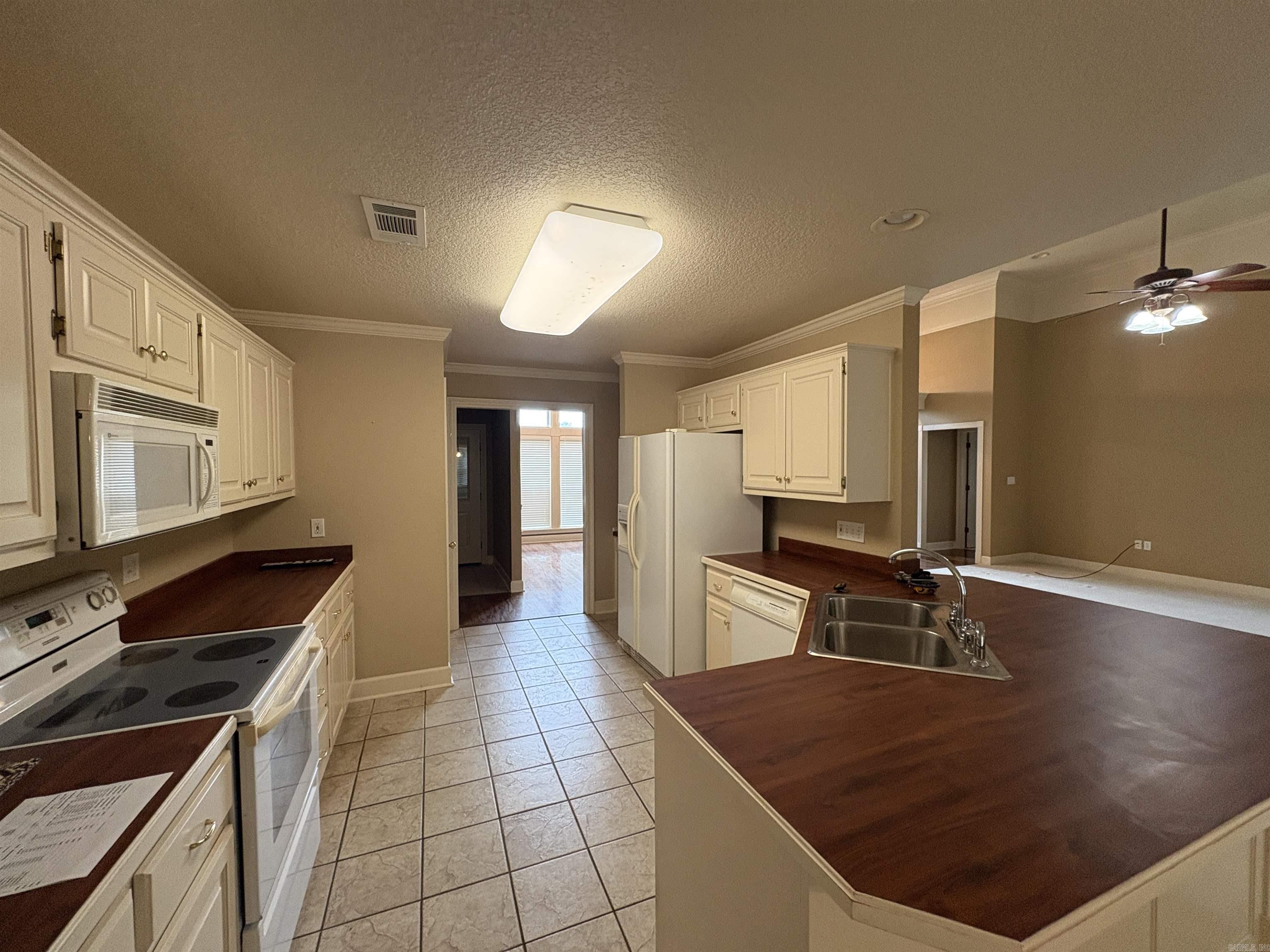 2301 Brittany Lane Property Photo 15
