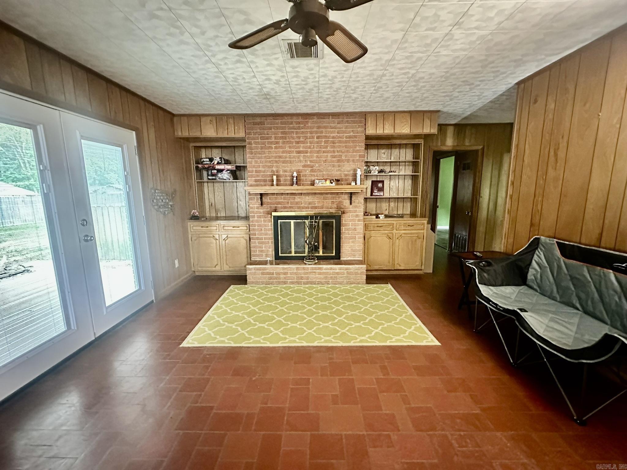 1203 Chestnut St Property Photo 8