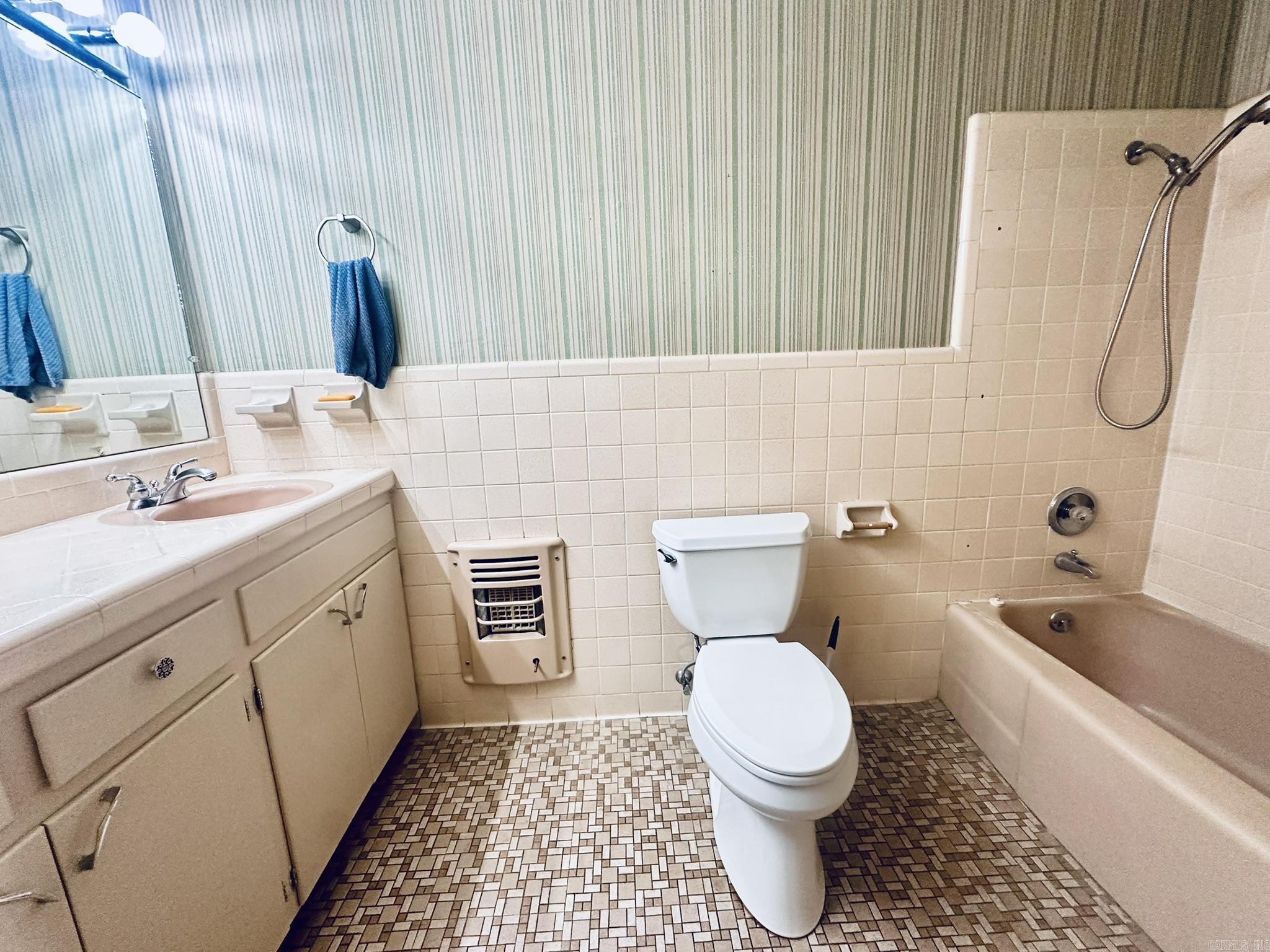 1203 Chestnut St Property Photo 12