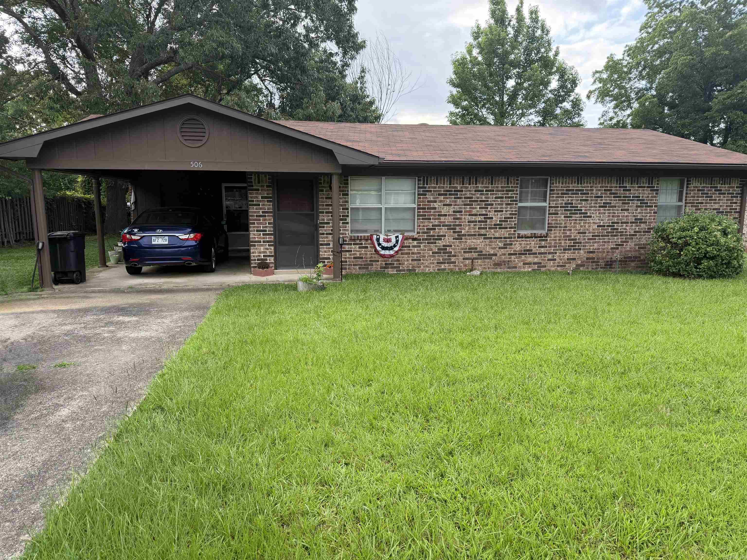 506 S Eve Property Photo 1