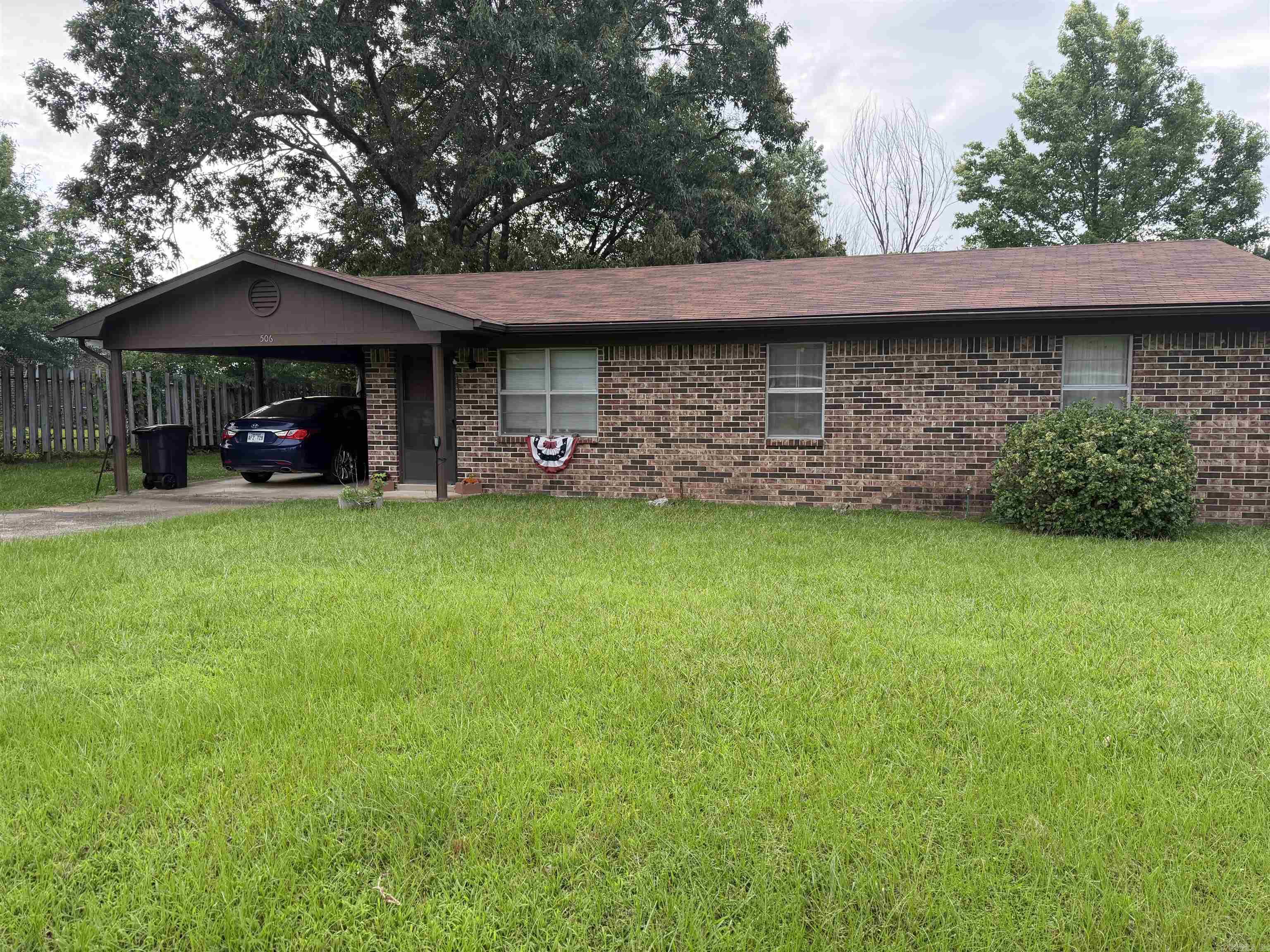 506 S Eve Property Photo 2