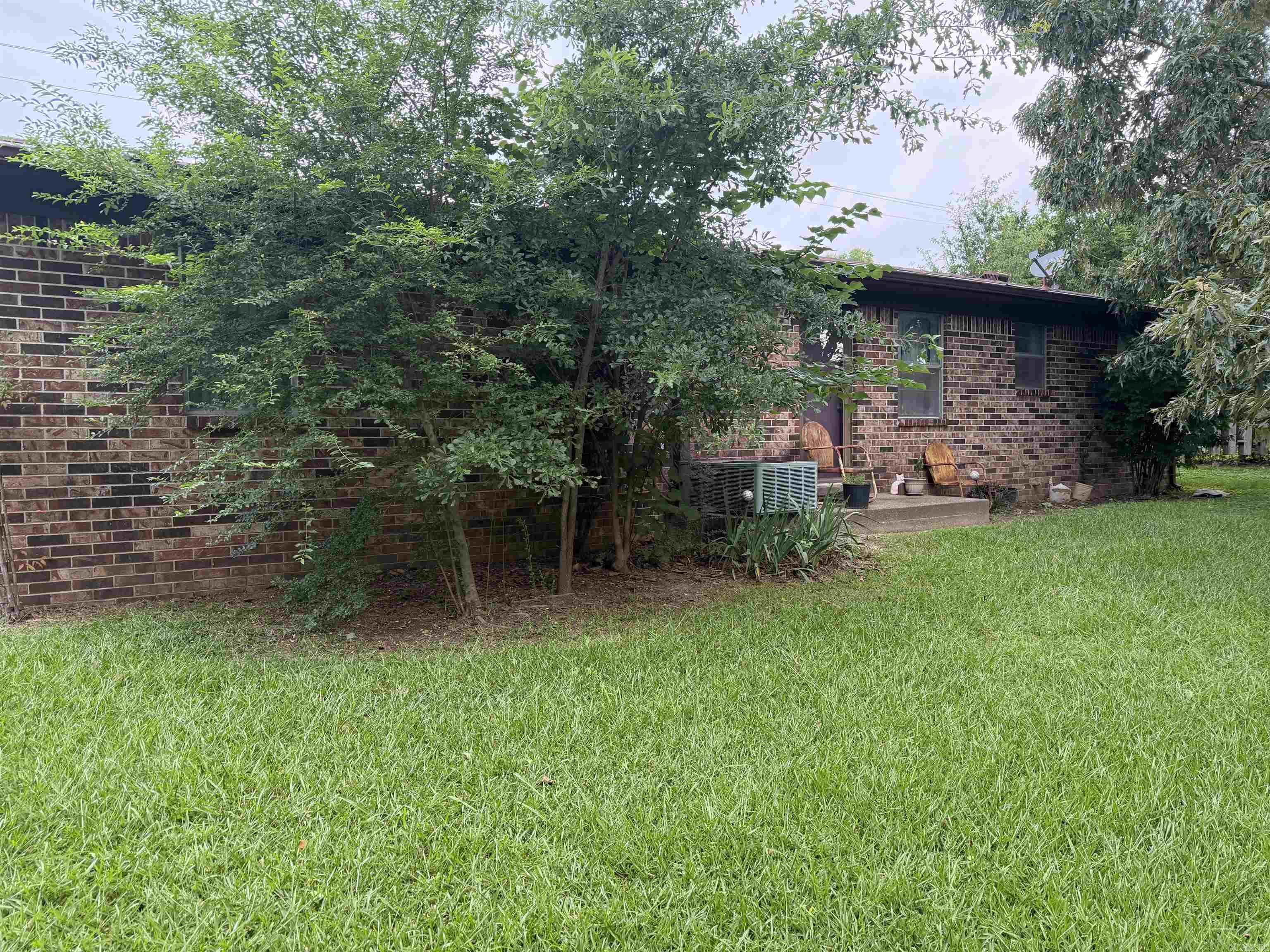 506 S Eve Property Photo 8