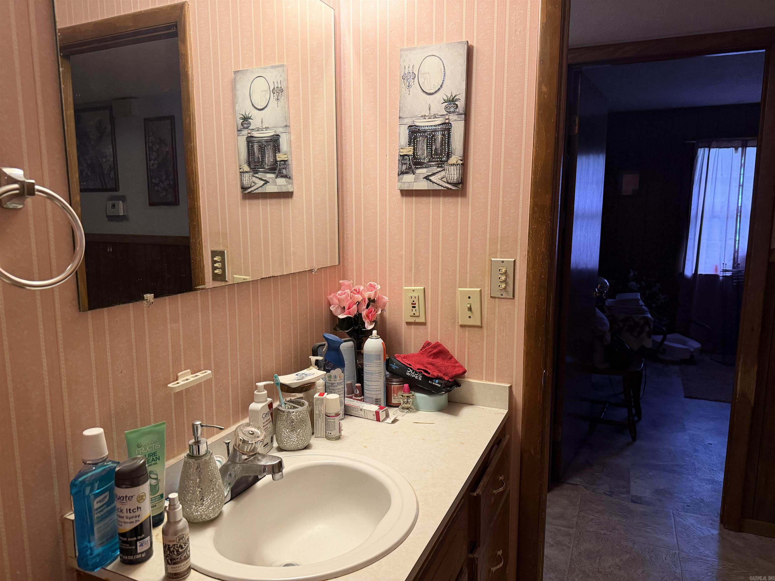 506 S Eve Property Photo 23