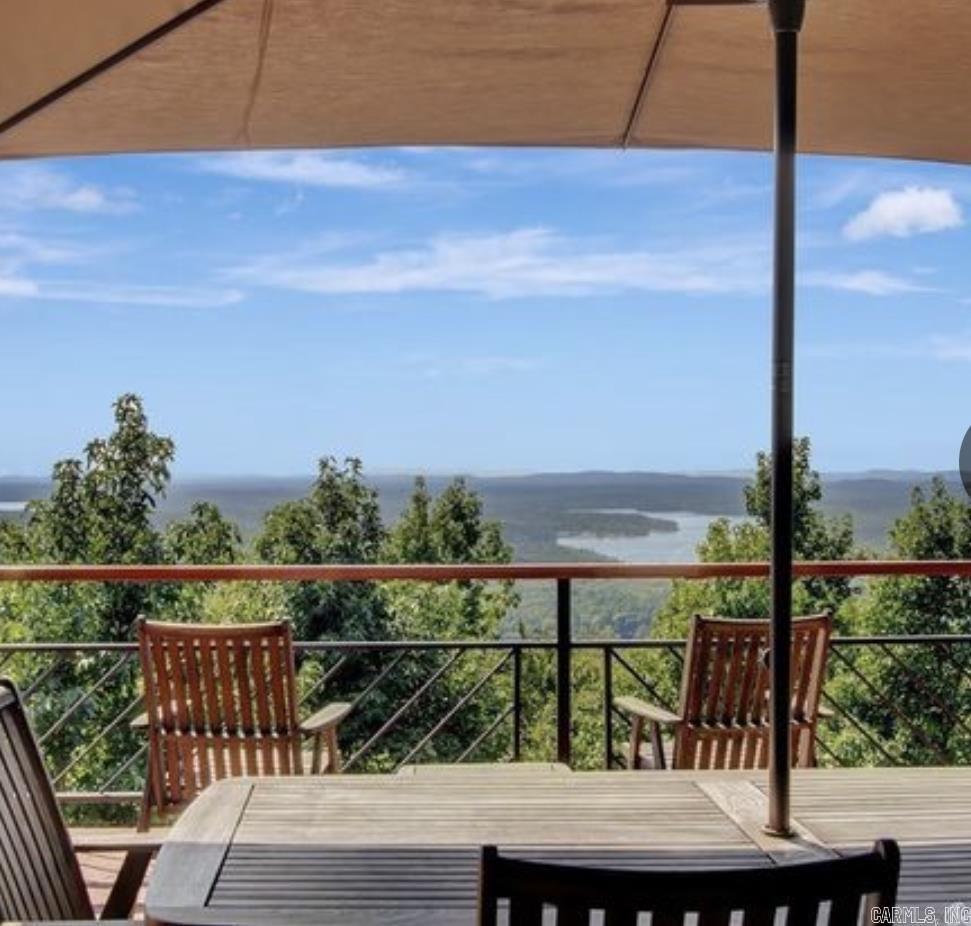 12 Lakeview Terrace Property Photo 1