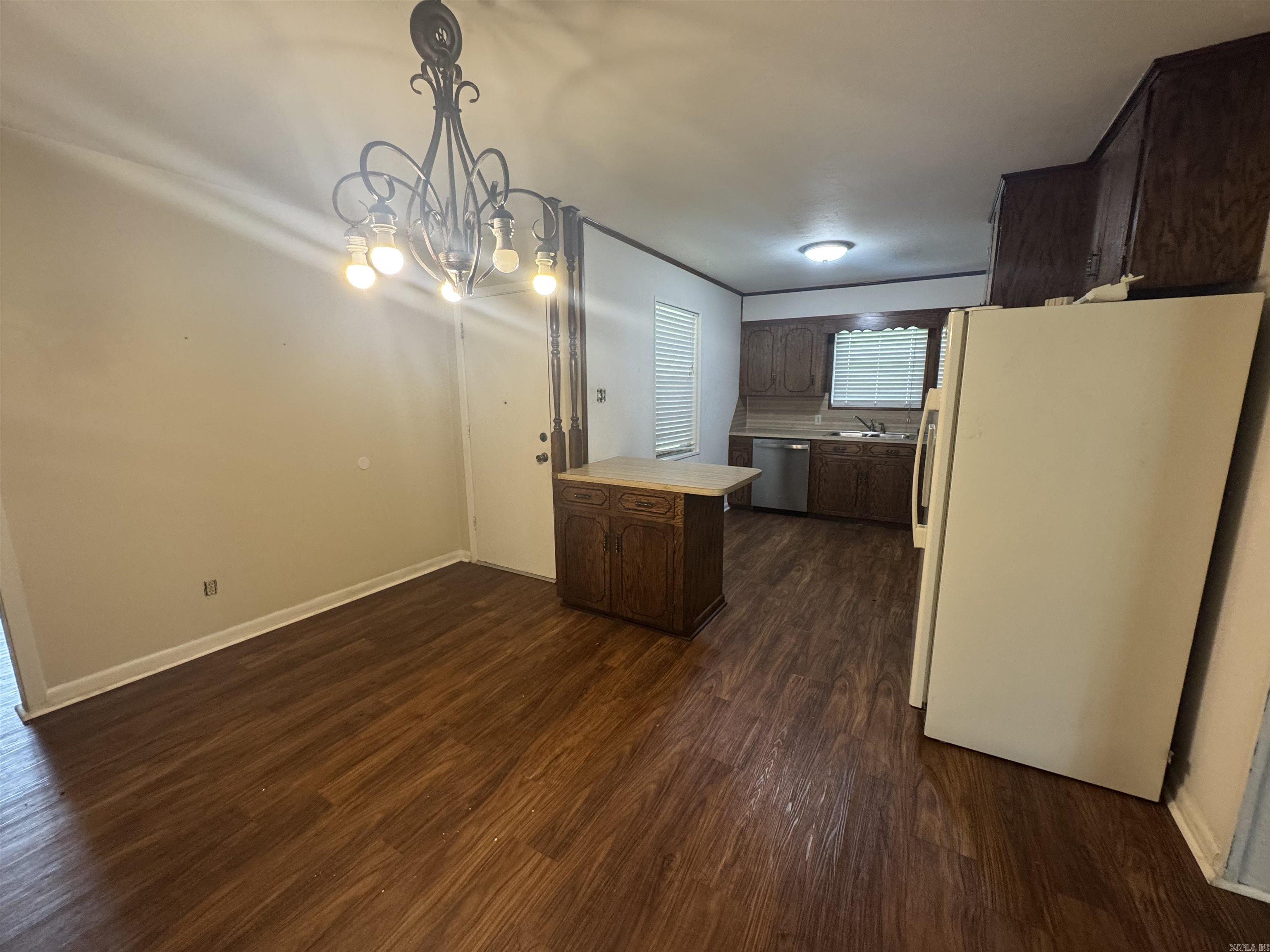 30 Sheila Drive Property Photo 4