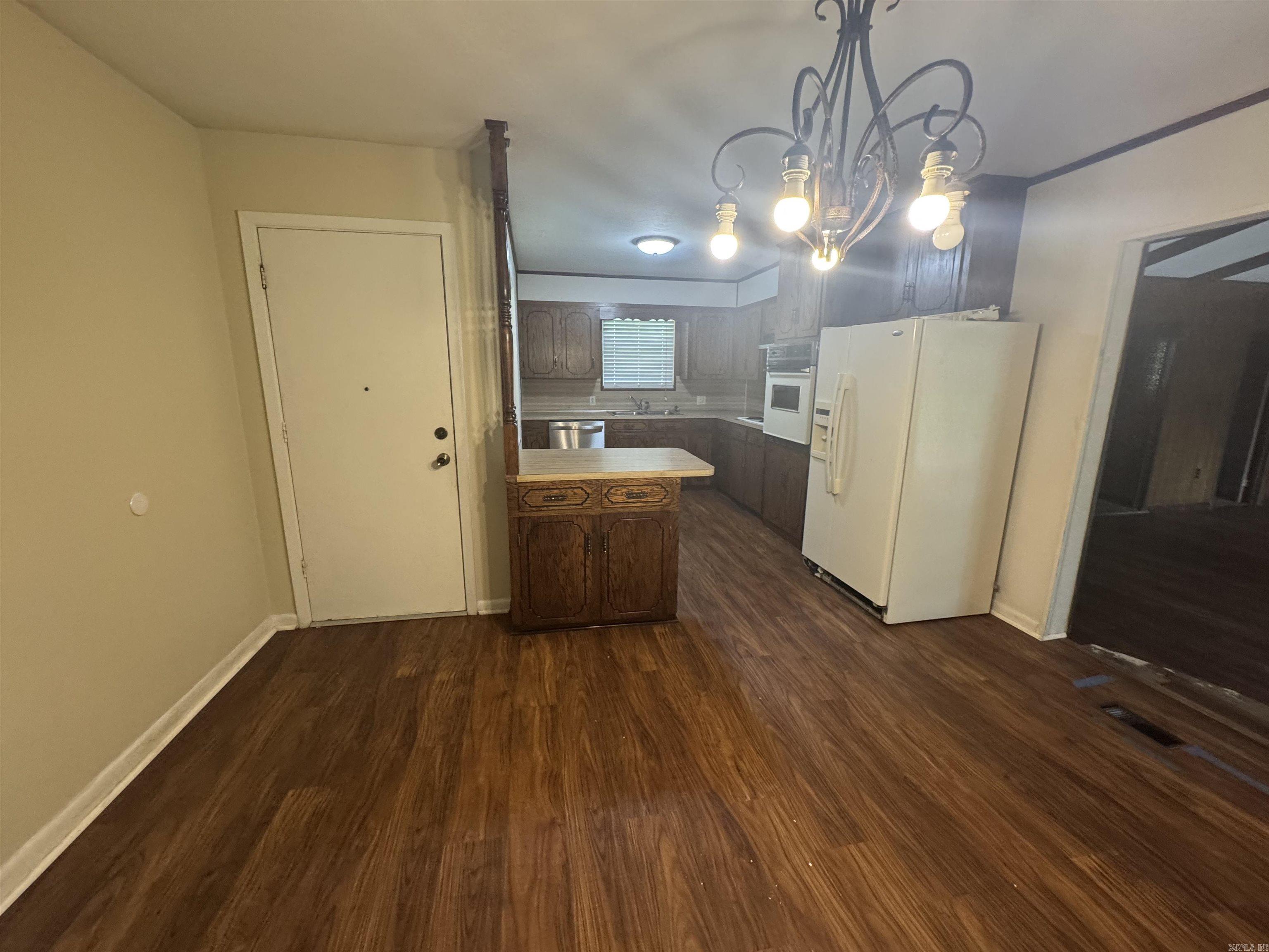 30 Sheila Drive Property Photo 5