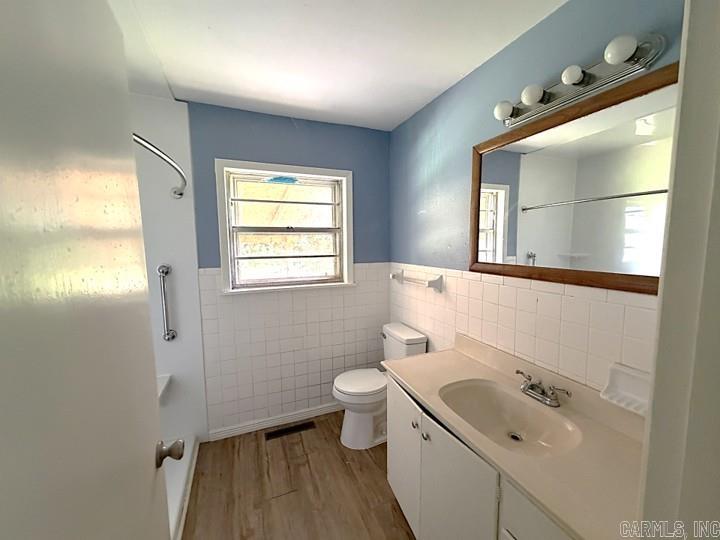 14329 W 270 Highway Property Photo 8
