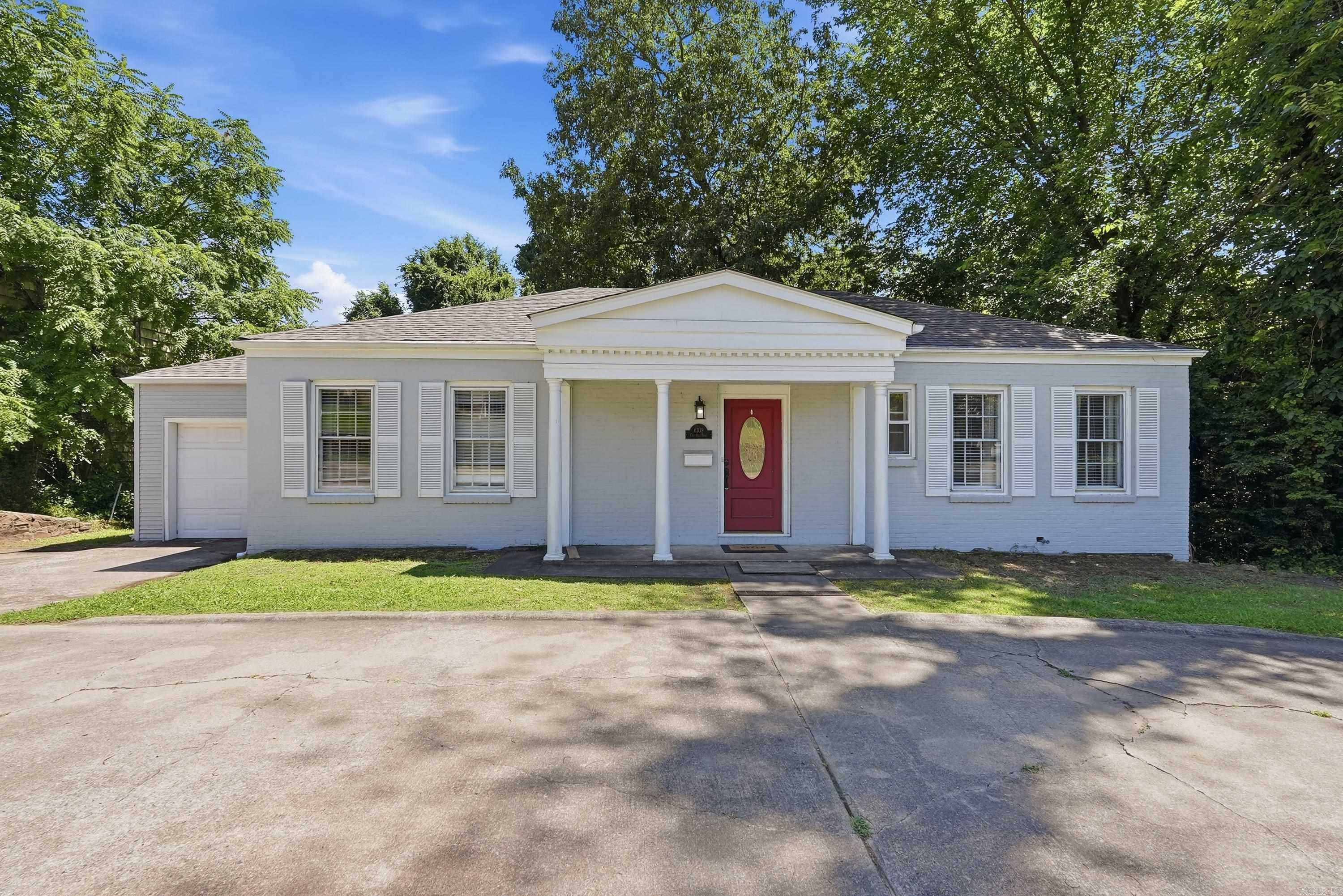 6109 Cantrell Property Photo 1
