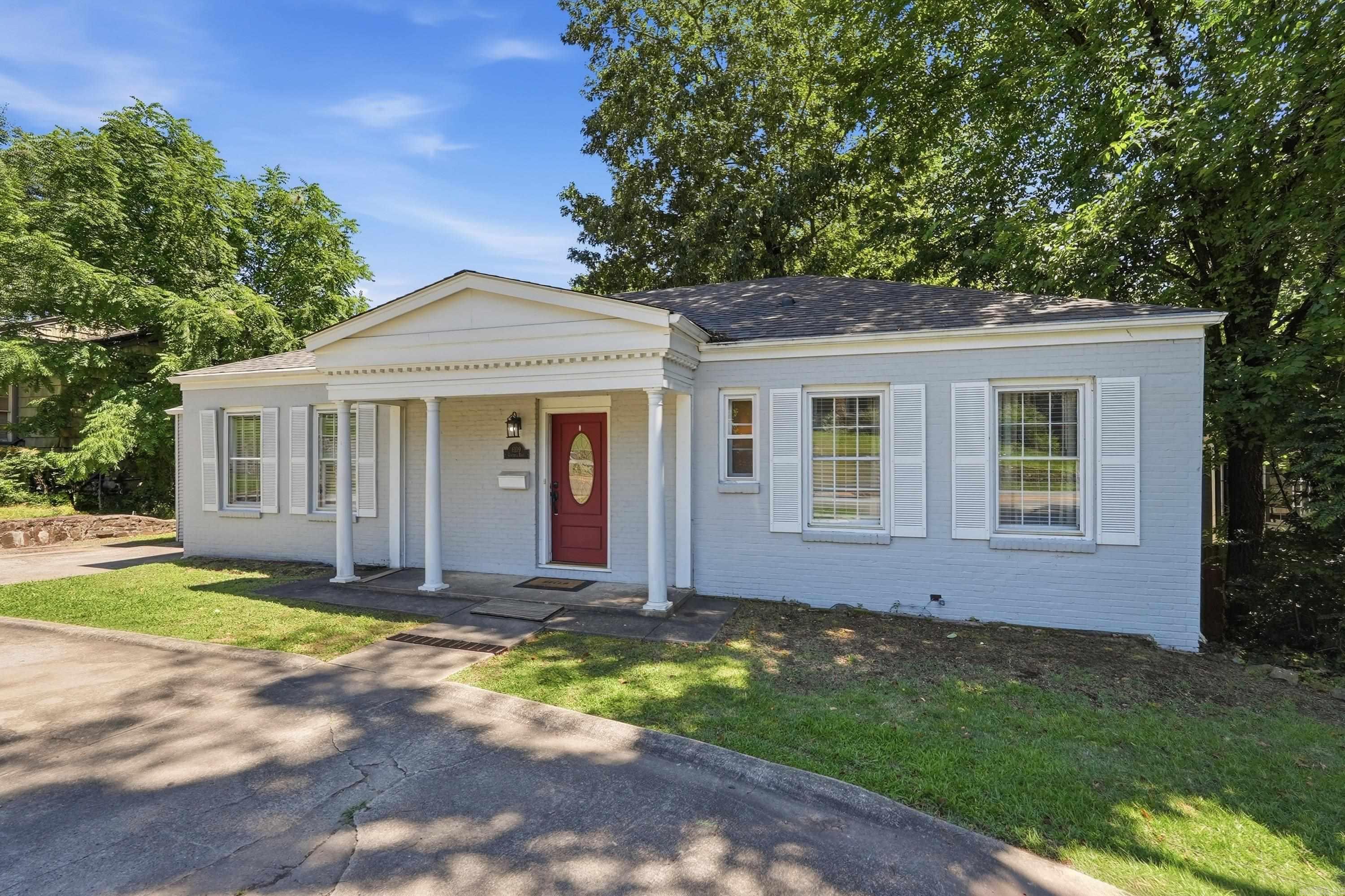 6109 Cantrell Property Photo 2