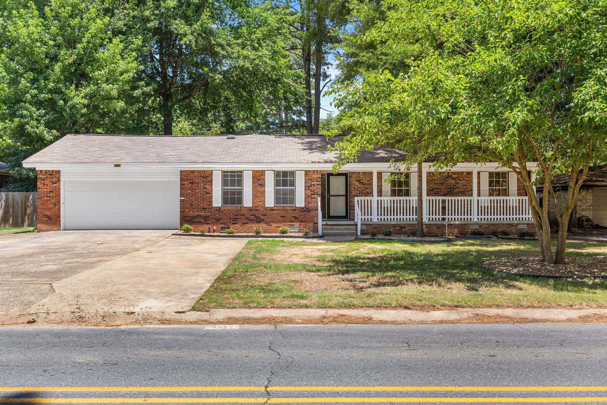 1008 N Jp Wright Loop Road Property Photo 1