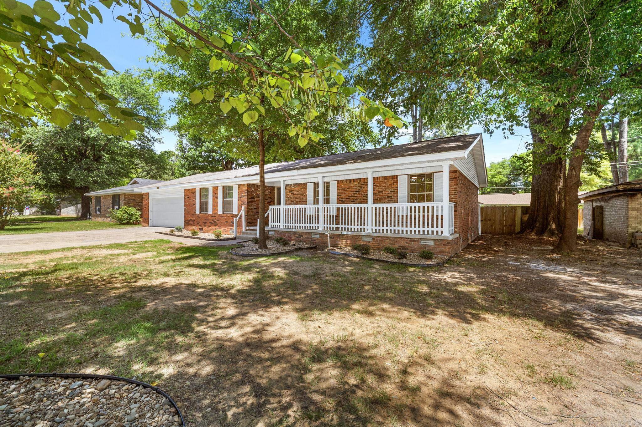 1008 N Jp Wright Loop Road Property Photo 2