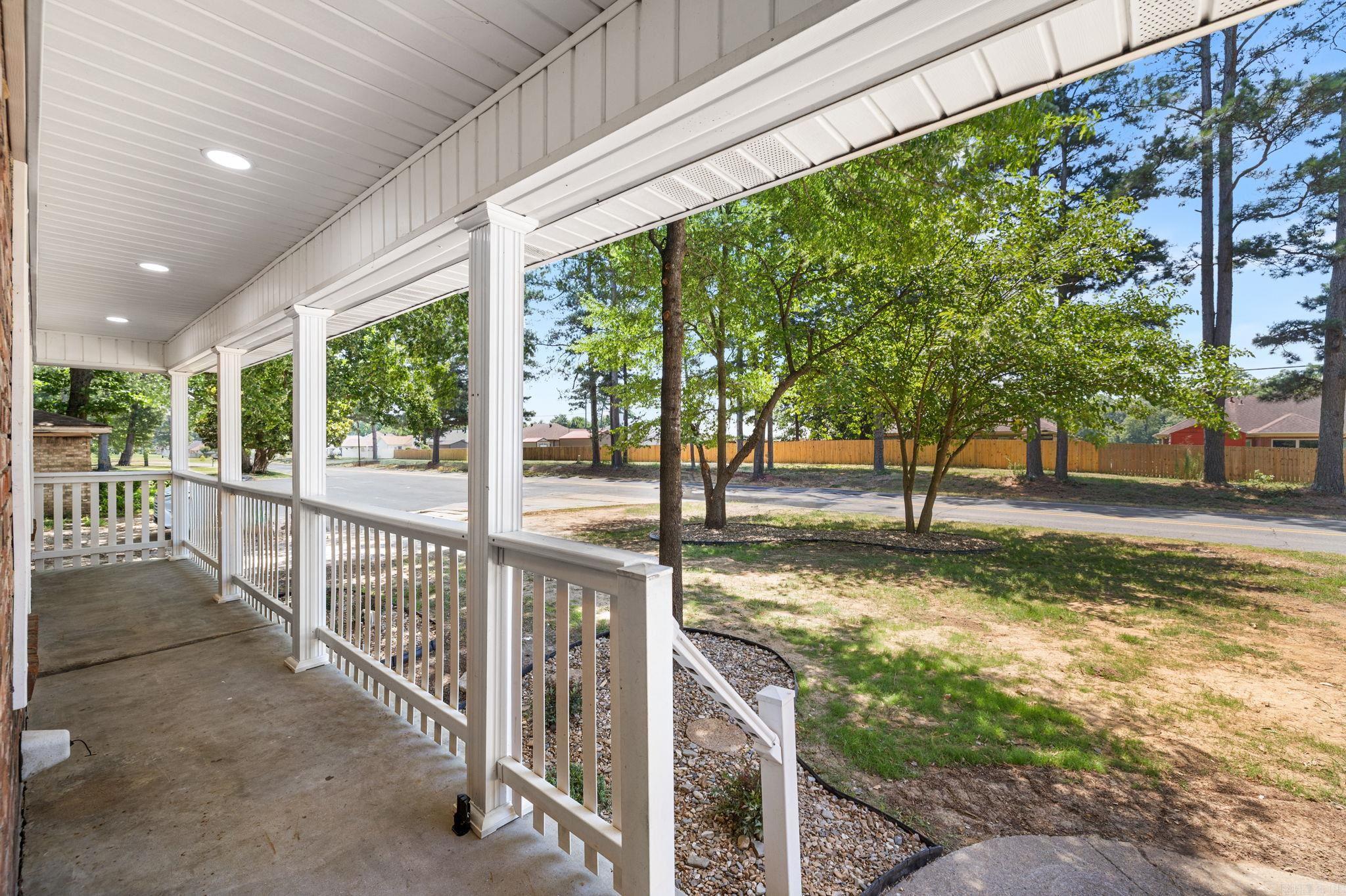 1008 N Jp Wright Loop Road Property Photo 6