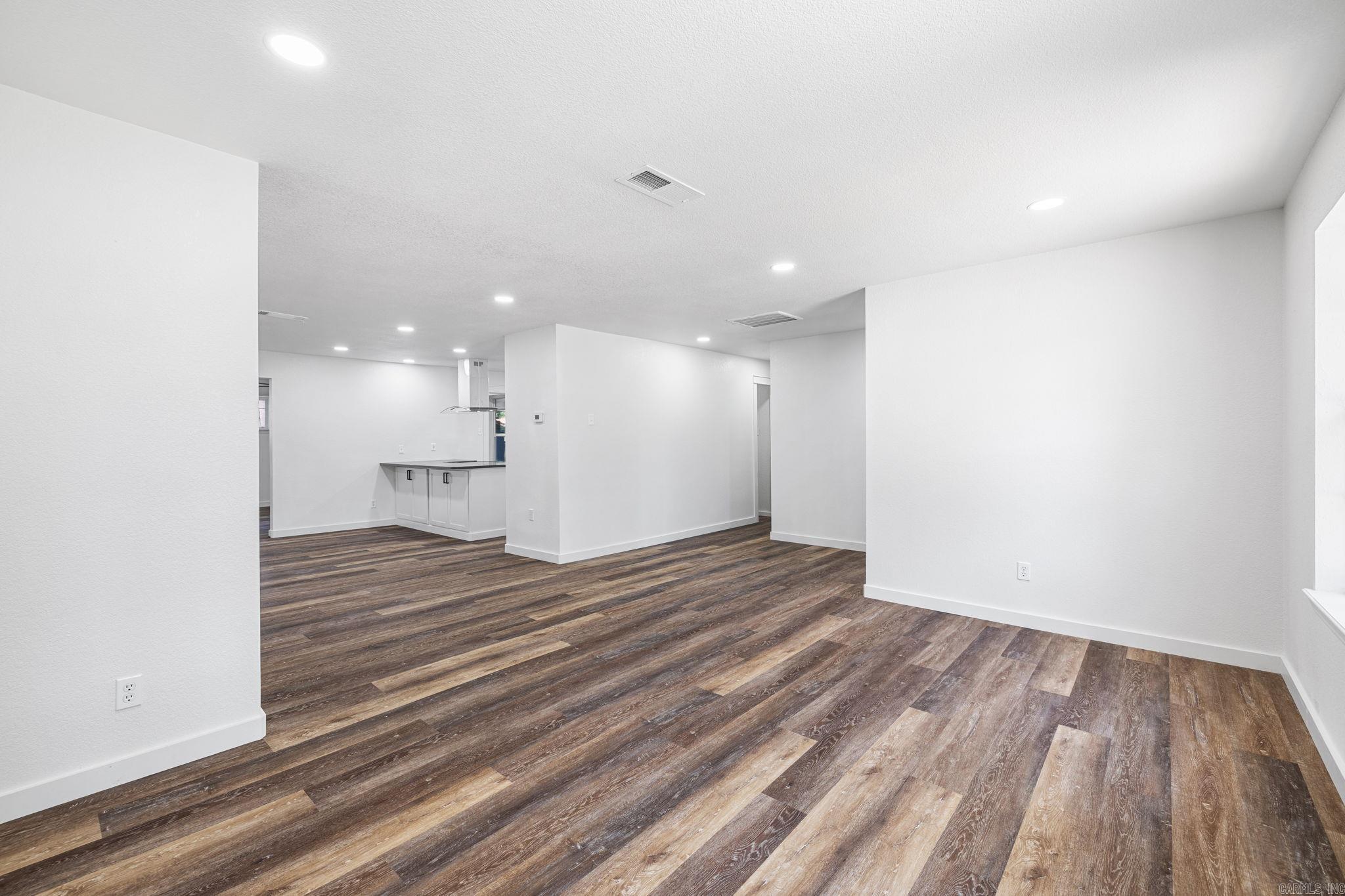 1008 N Jp Wright Loop Road Property Photo 10