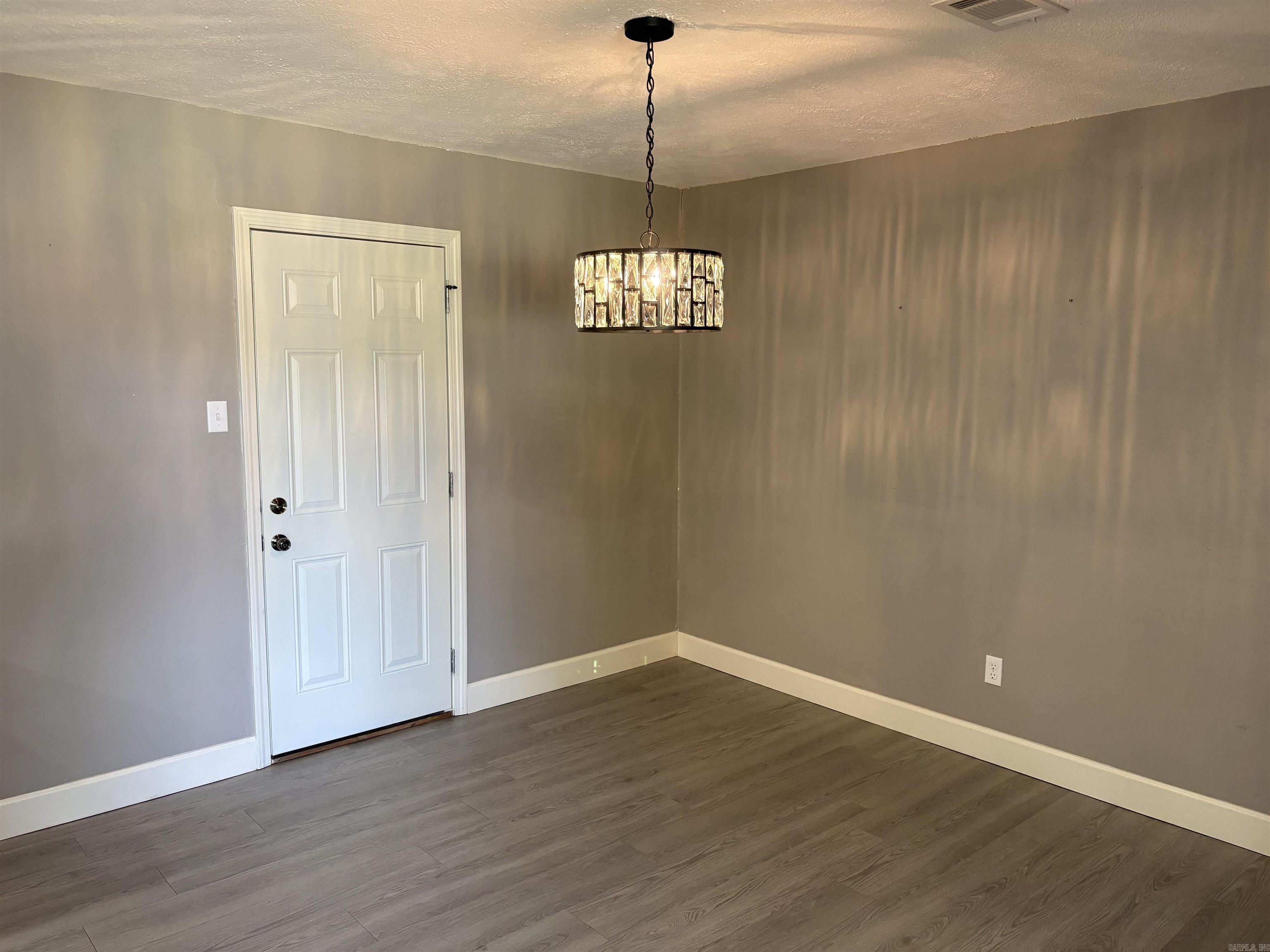 20 Stacey Street Property Photo 4