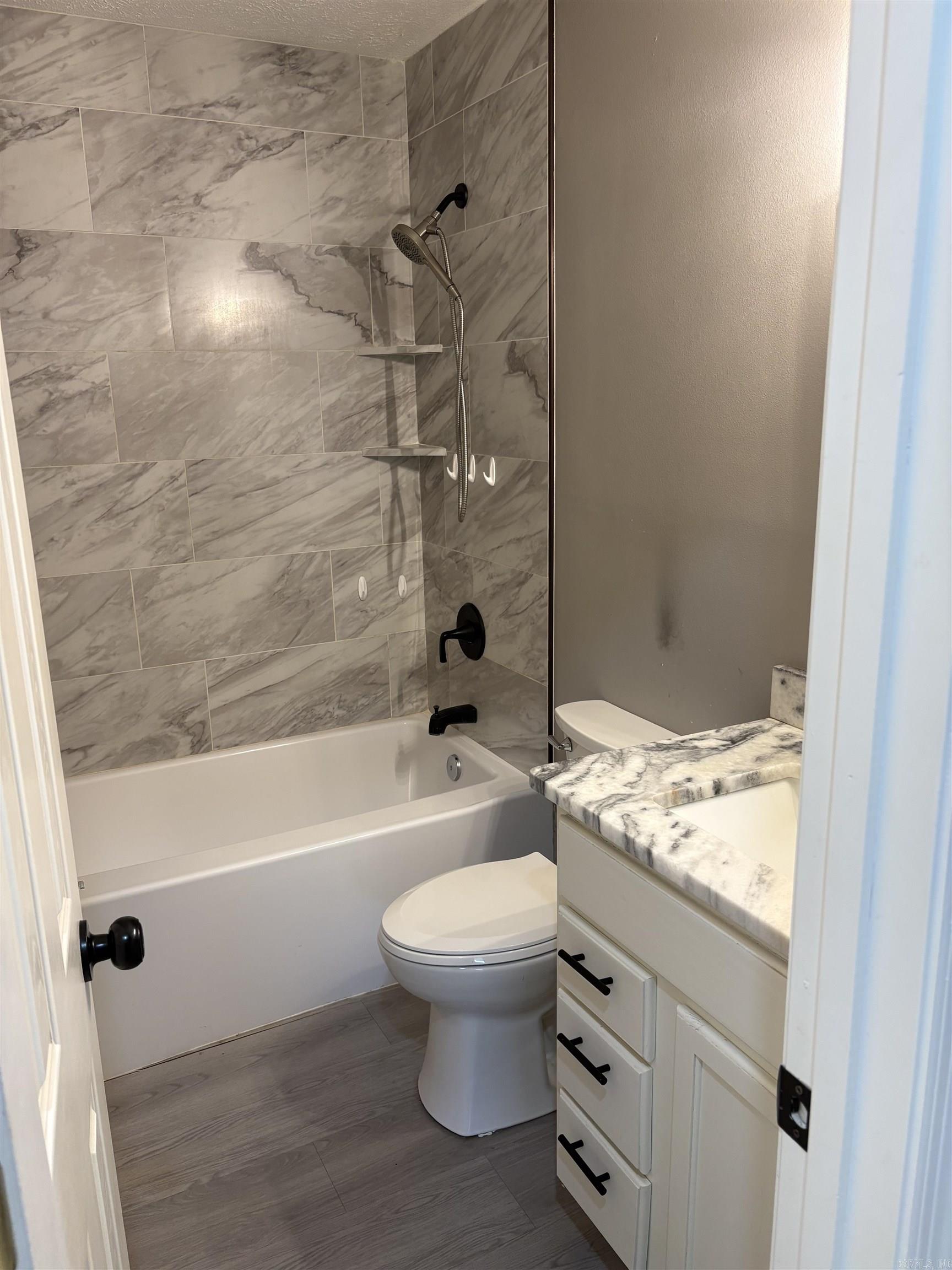 20 Stacey Street Property Photo 15