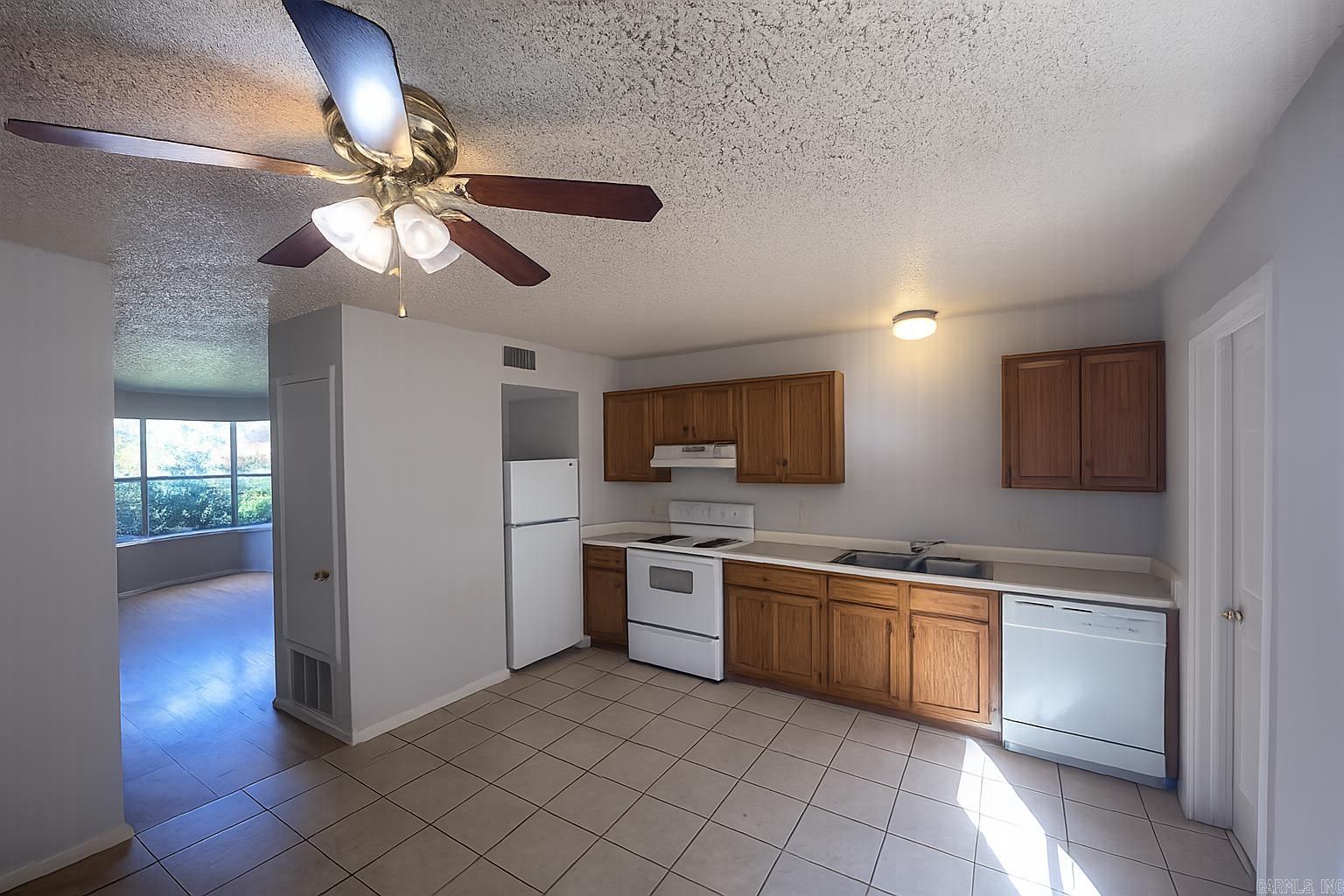 112 Rim Rock Place Property Photo 4