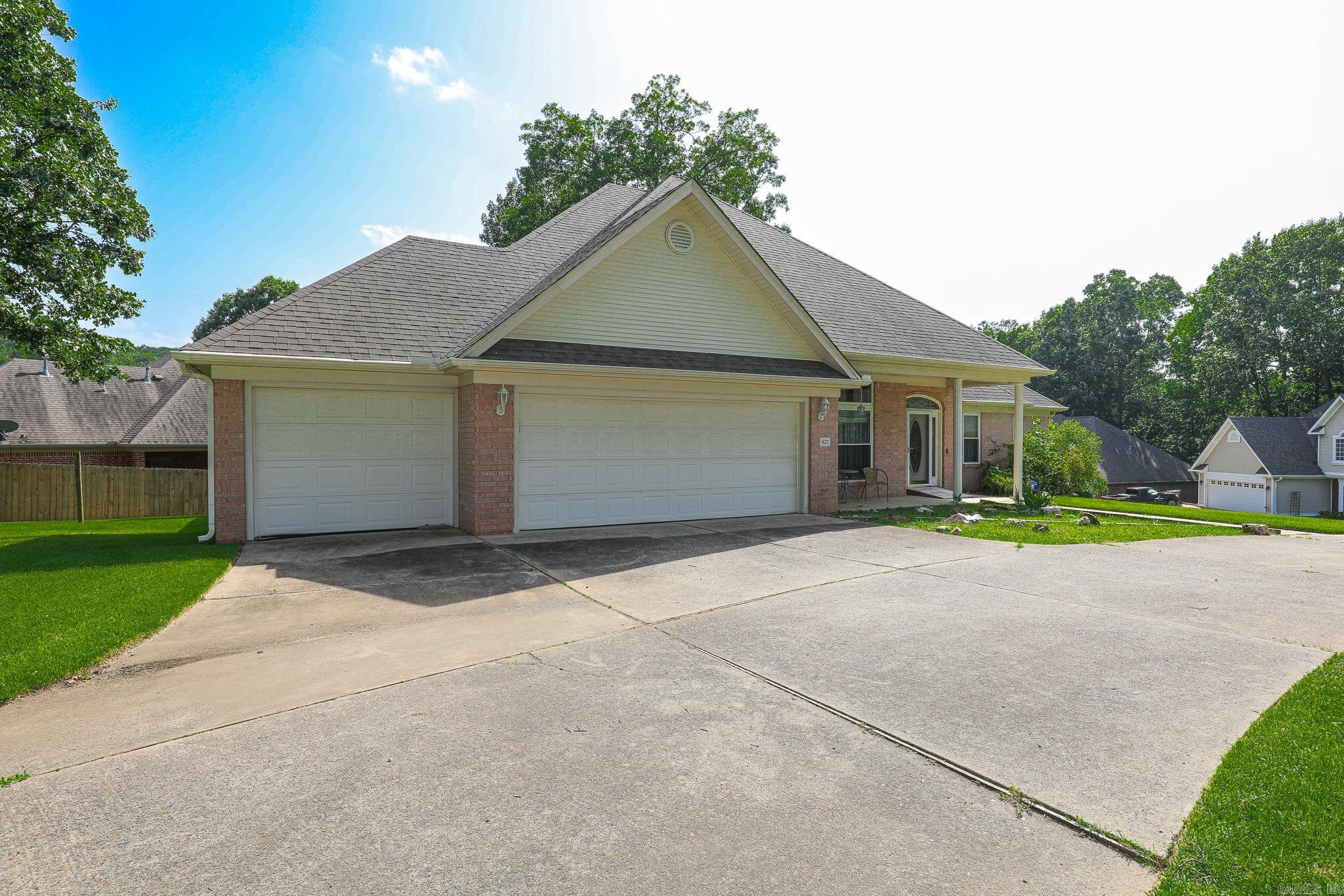 827 Miller Loop Property Photo 2