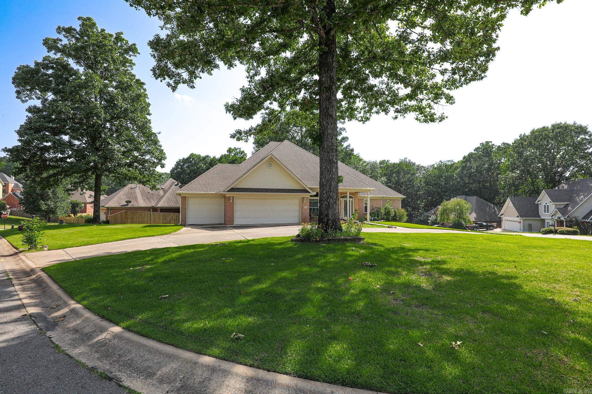 827 Miller Loop Property Photo 3