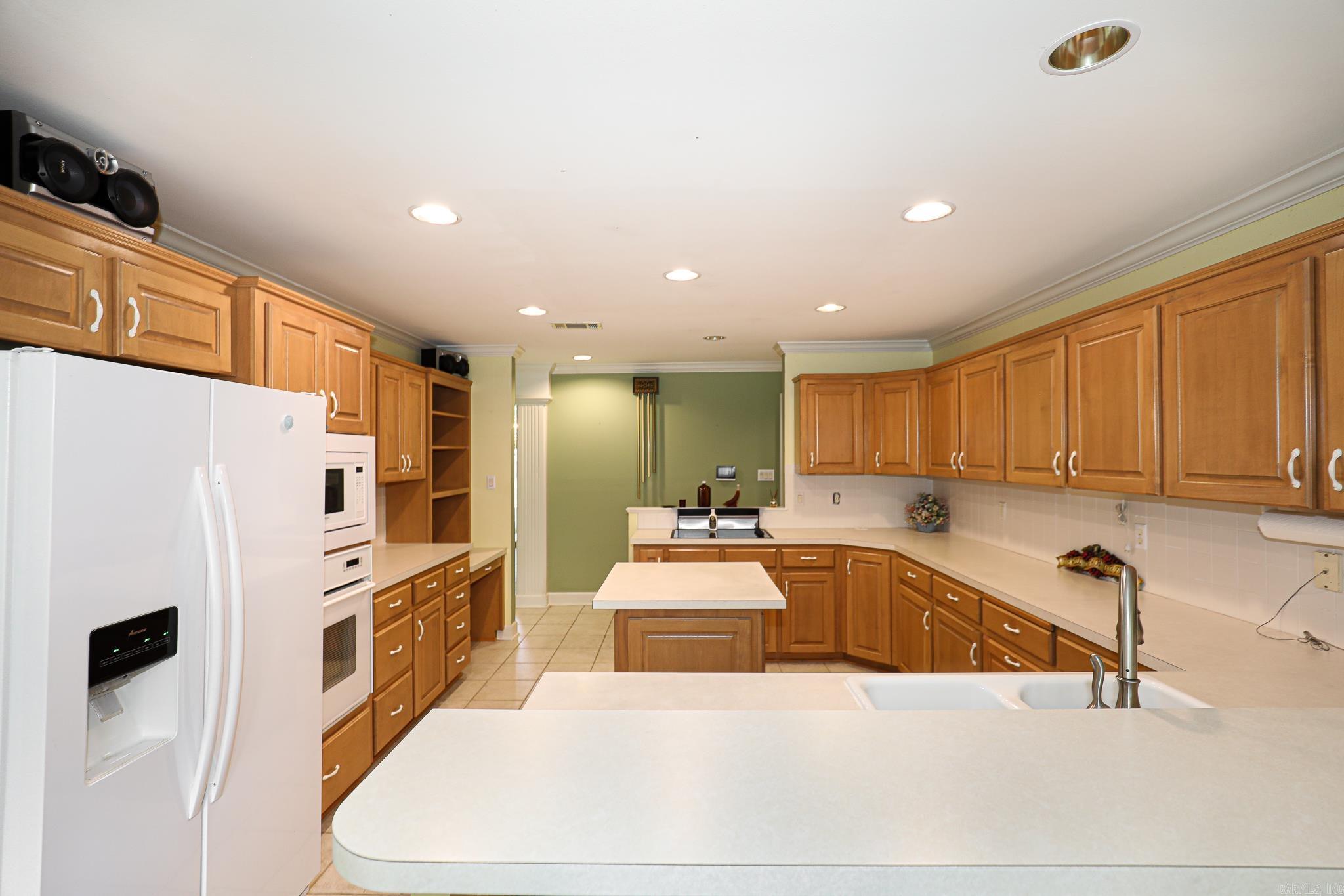 827 Miller Loop Property Photo 19