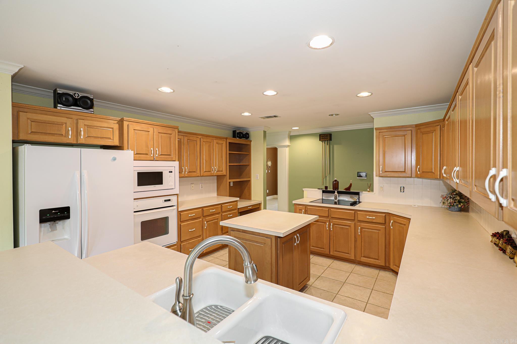 827 Miller Loop Property Photo 20