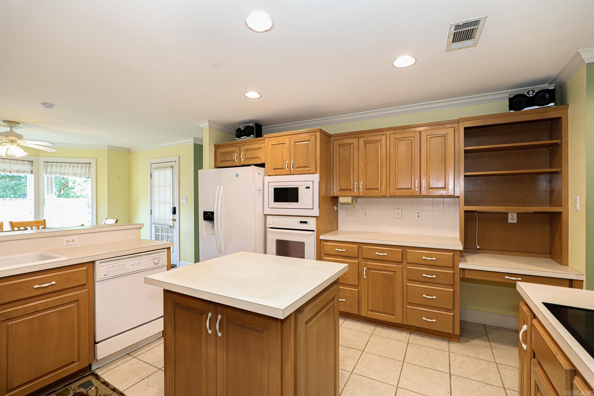 827 Miller Loop Property Photo 22