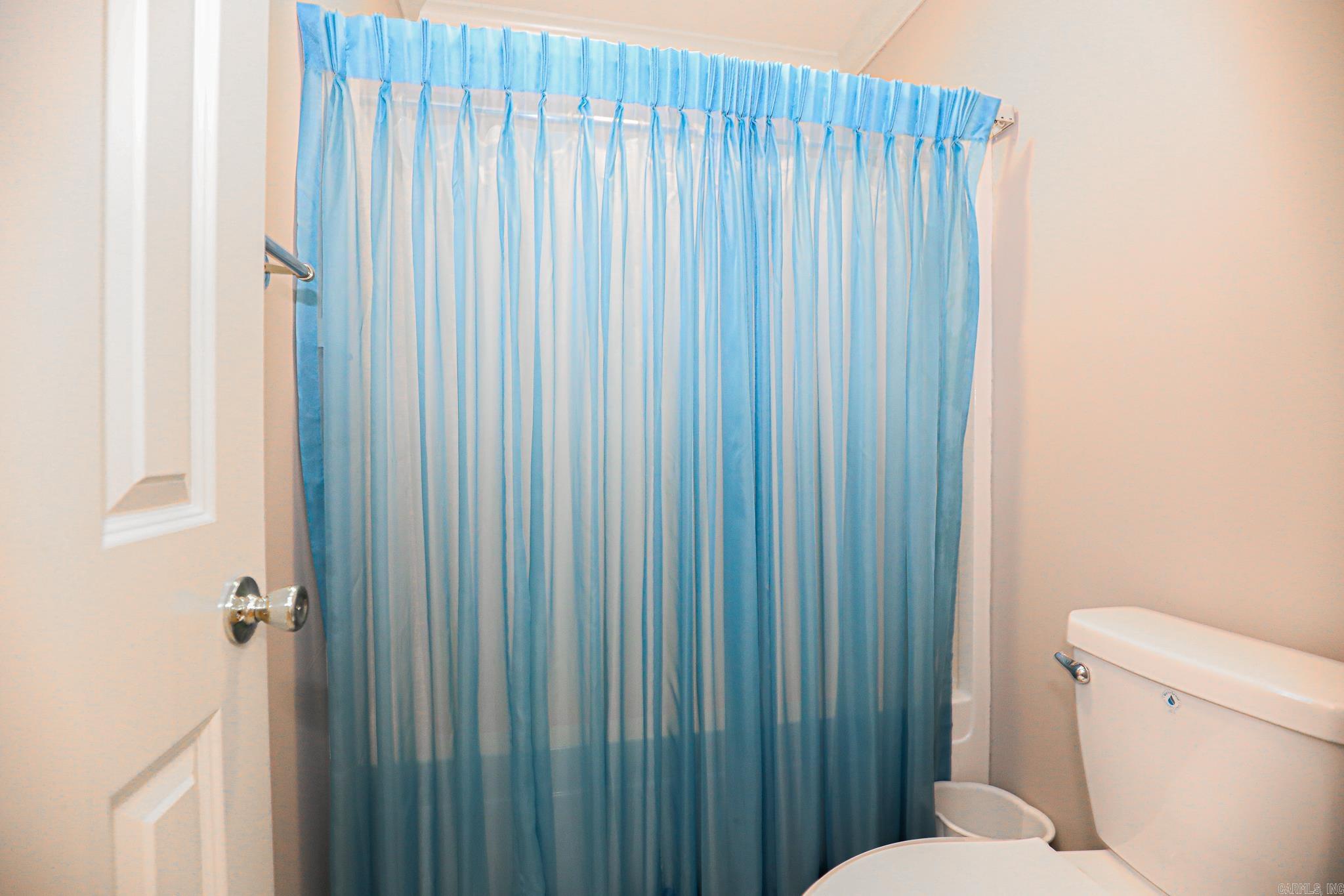 827 Miller Loop Property Photo 32