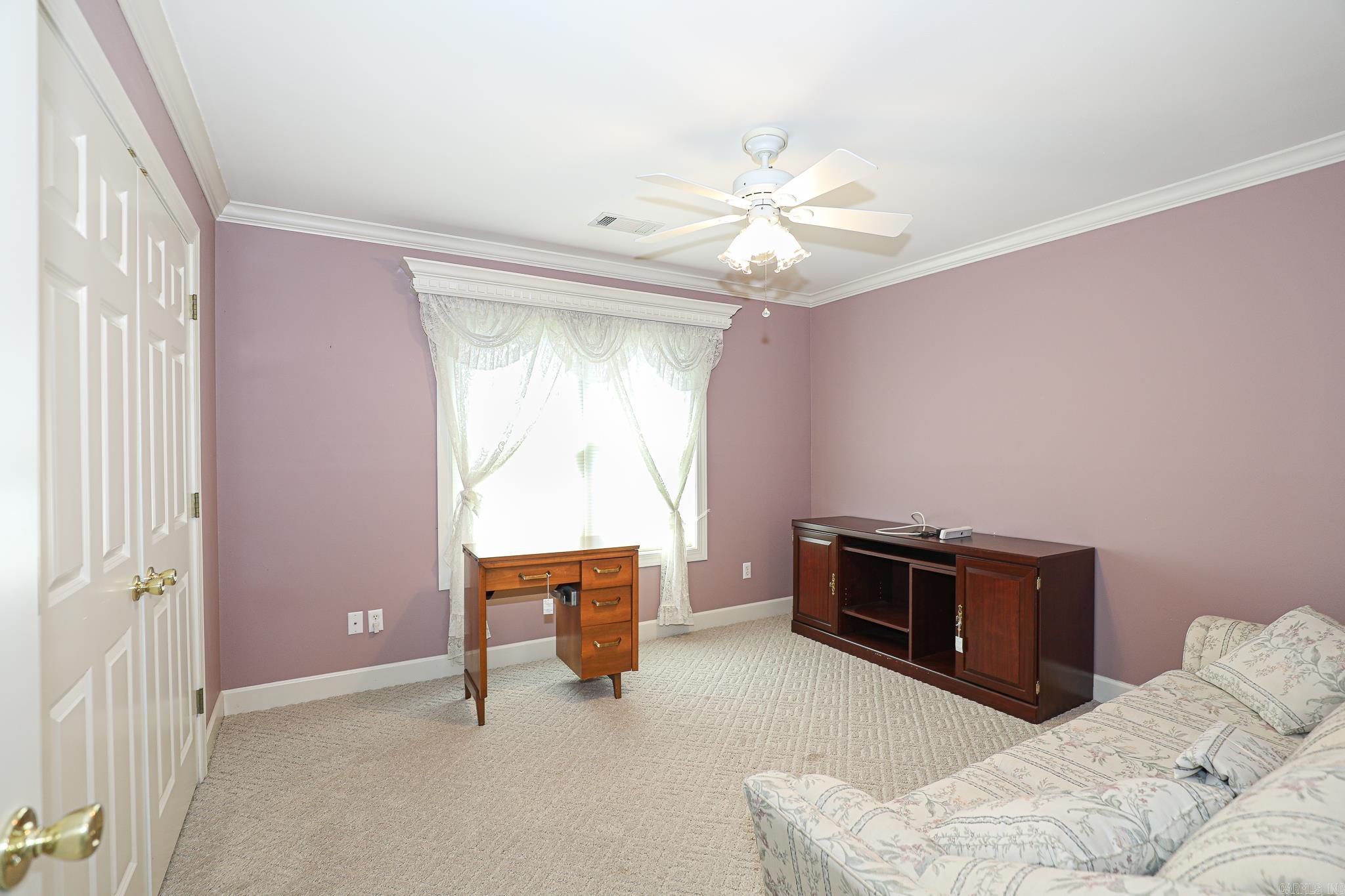 827 Miller Loop Property Photo 33