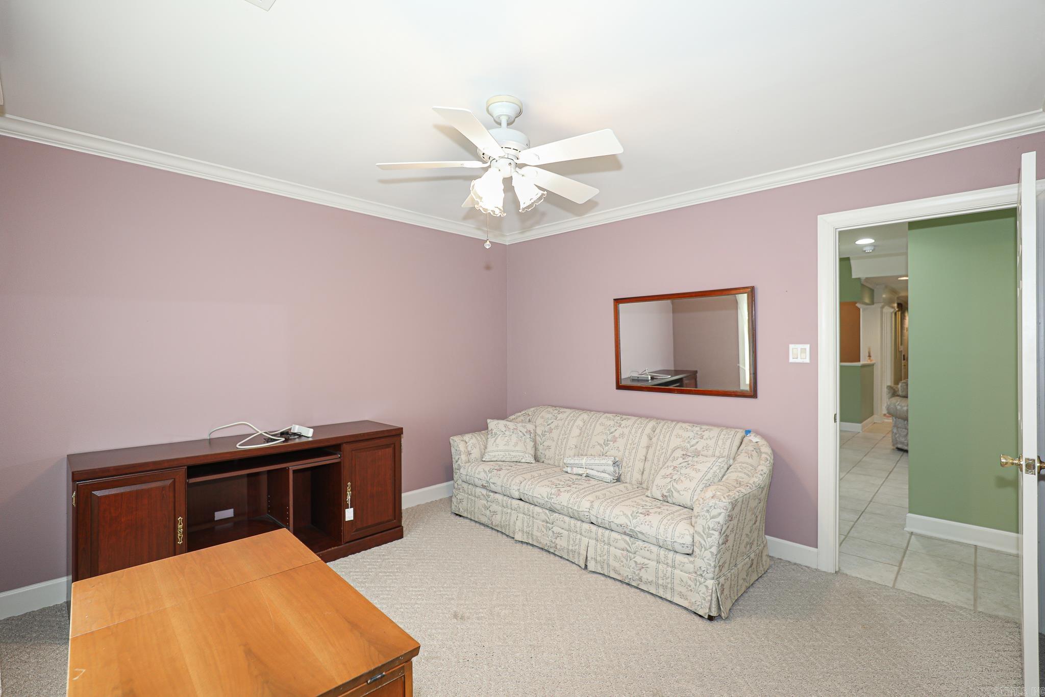 827 Miller Loop Property Photo 34