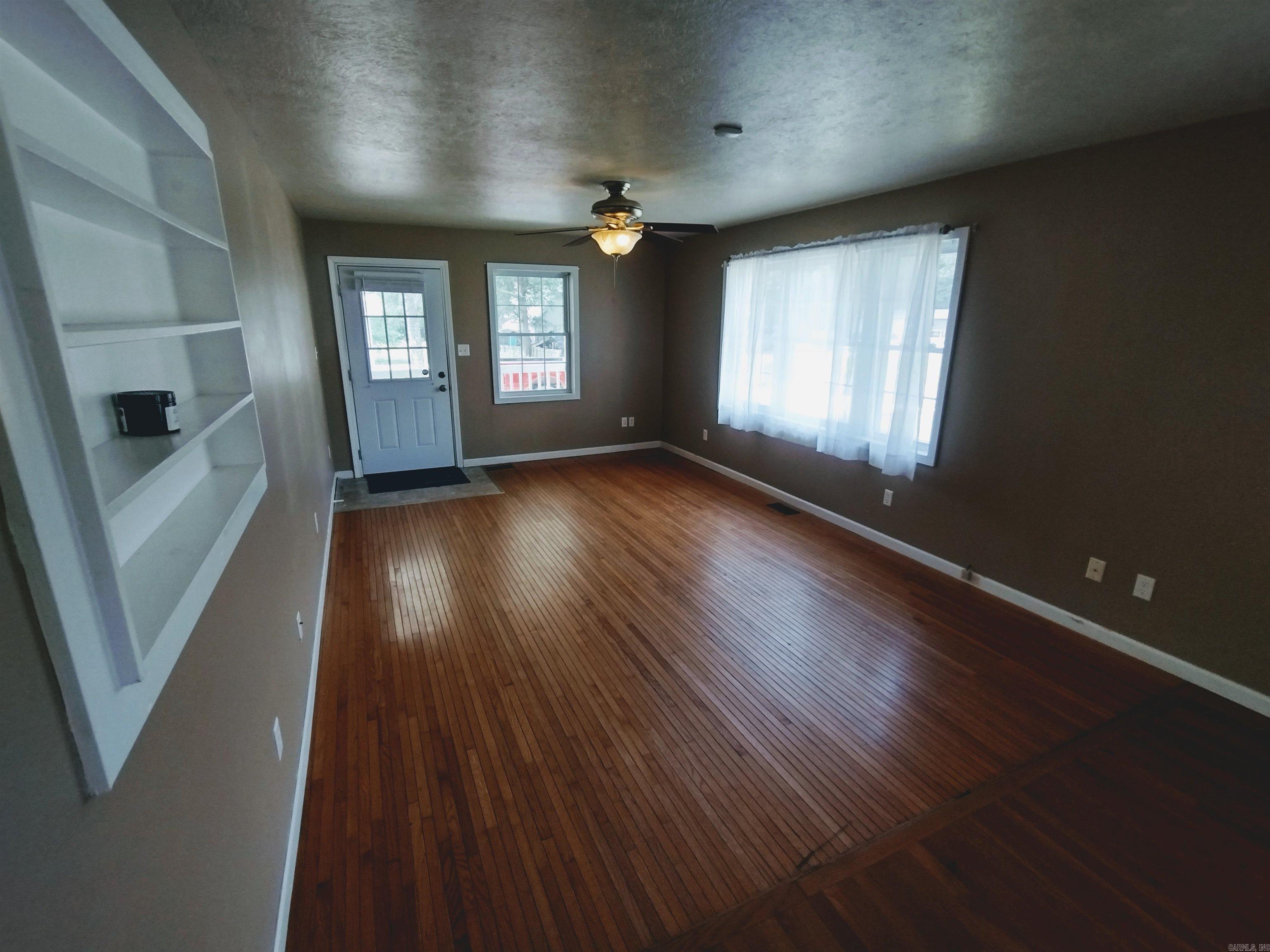903 Tower Lp Property Photo 11
