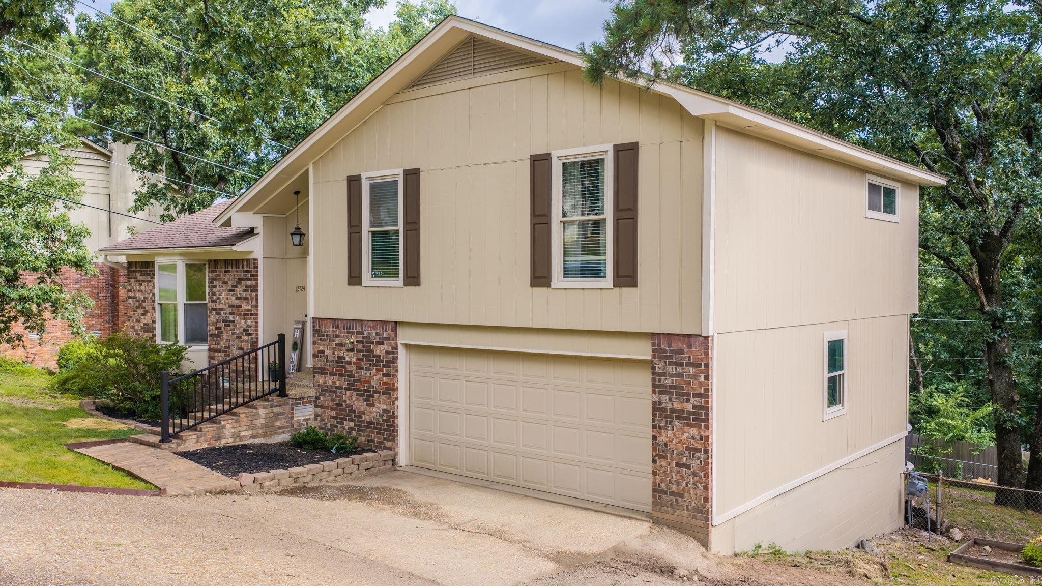 12724 Pleasant View Drive Property Photo 5