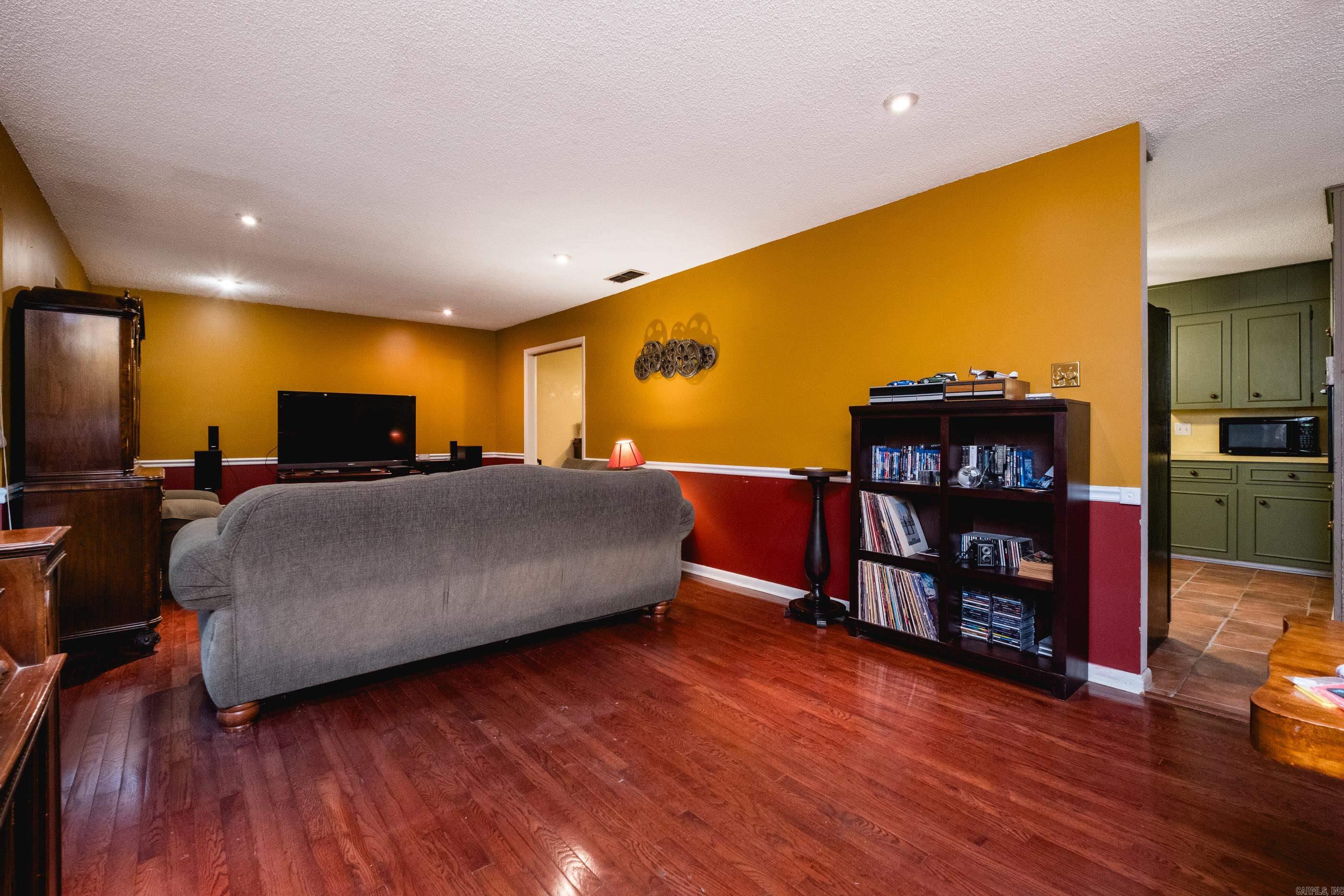 2421 Gunpowder Road Property Photo 10