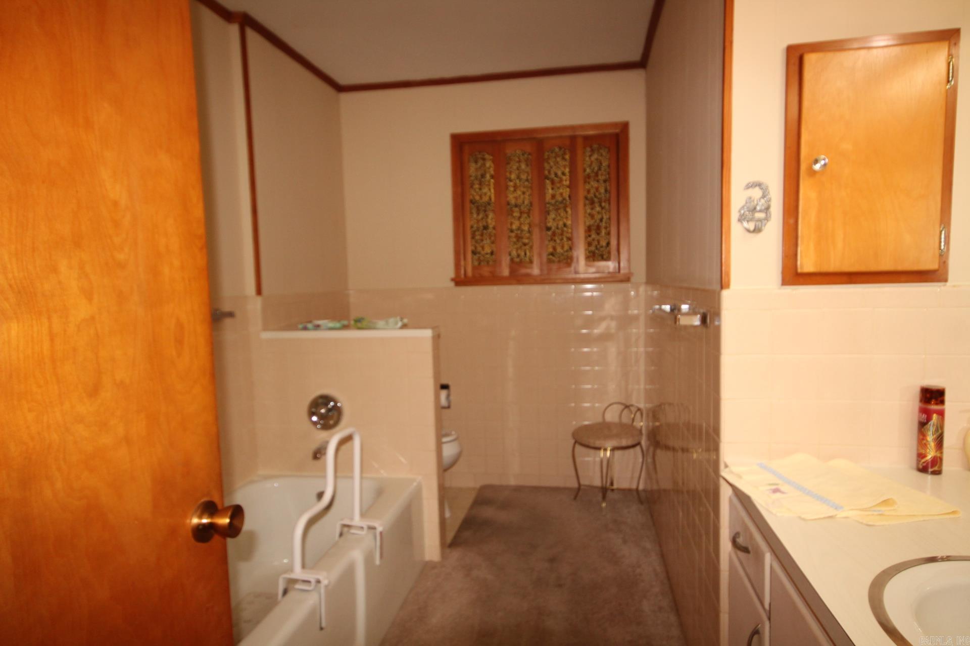 401 N 10th Street Property Photo 12