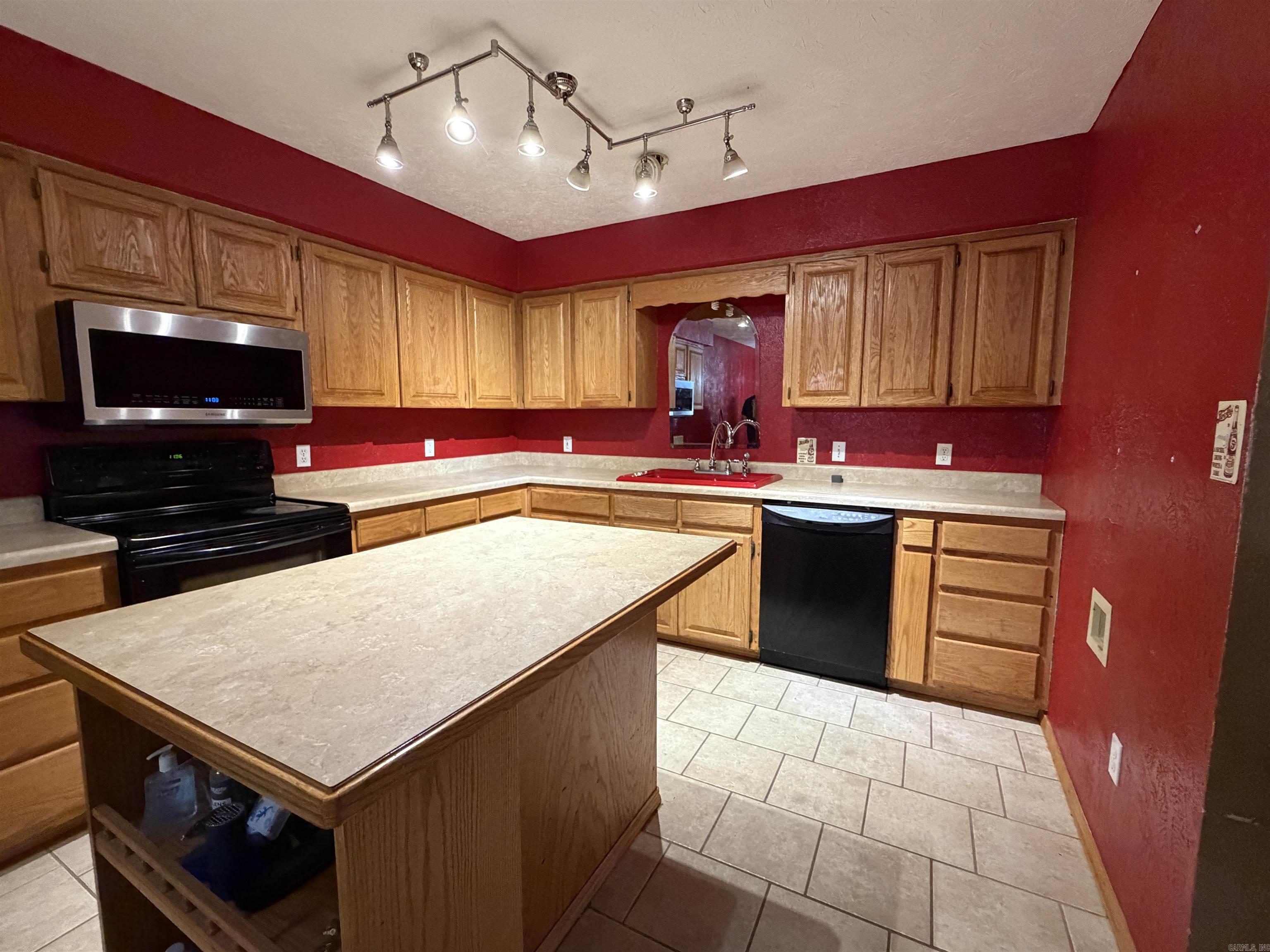 455 Mc 7013 Property Photo 3