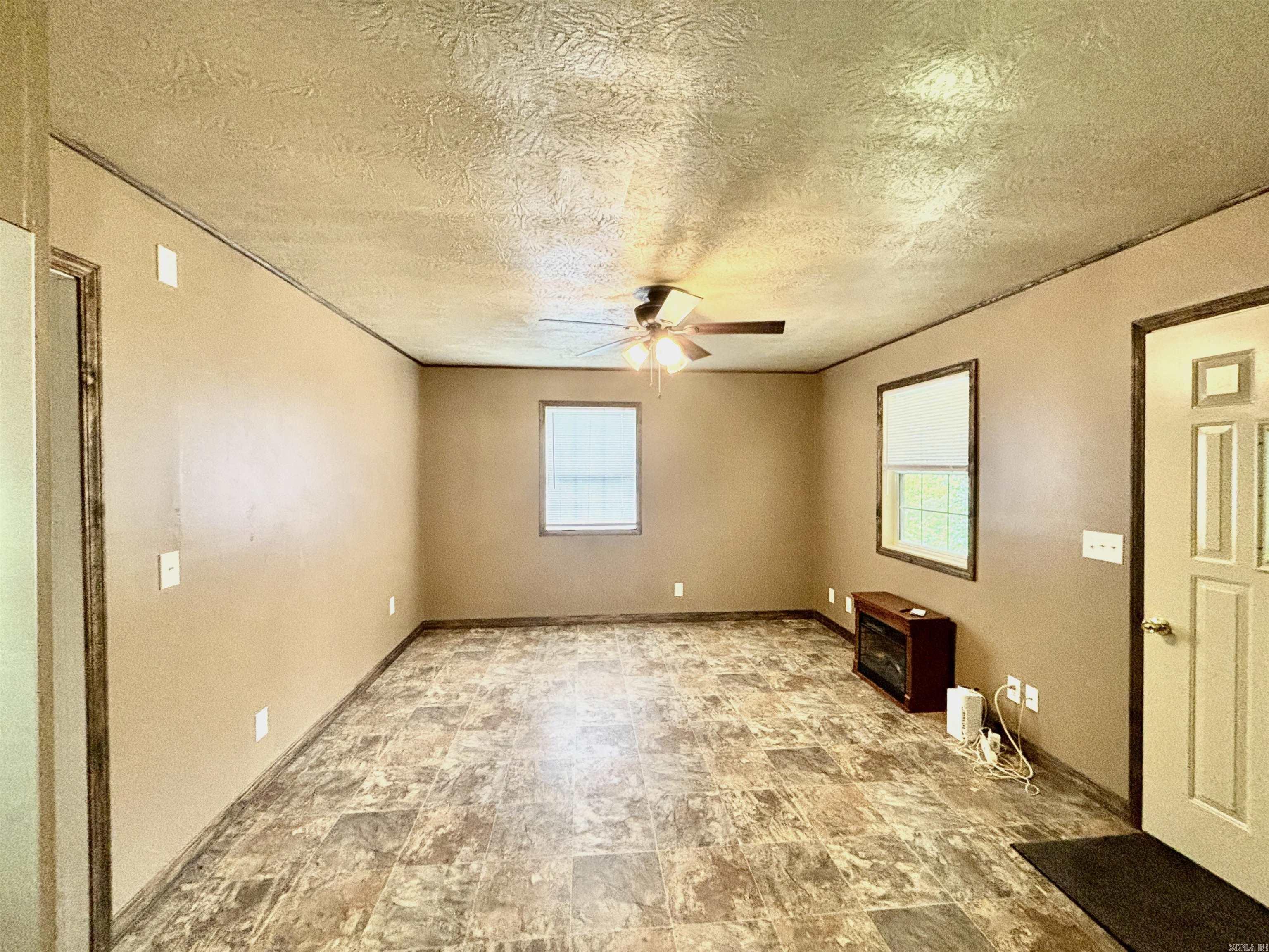 18321 Hwy 5 South Property Photo 4