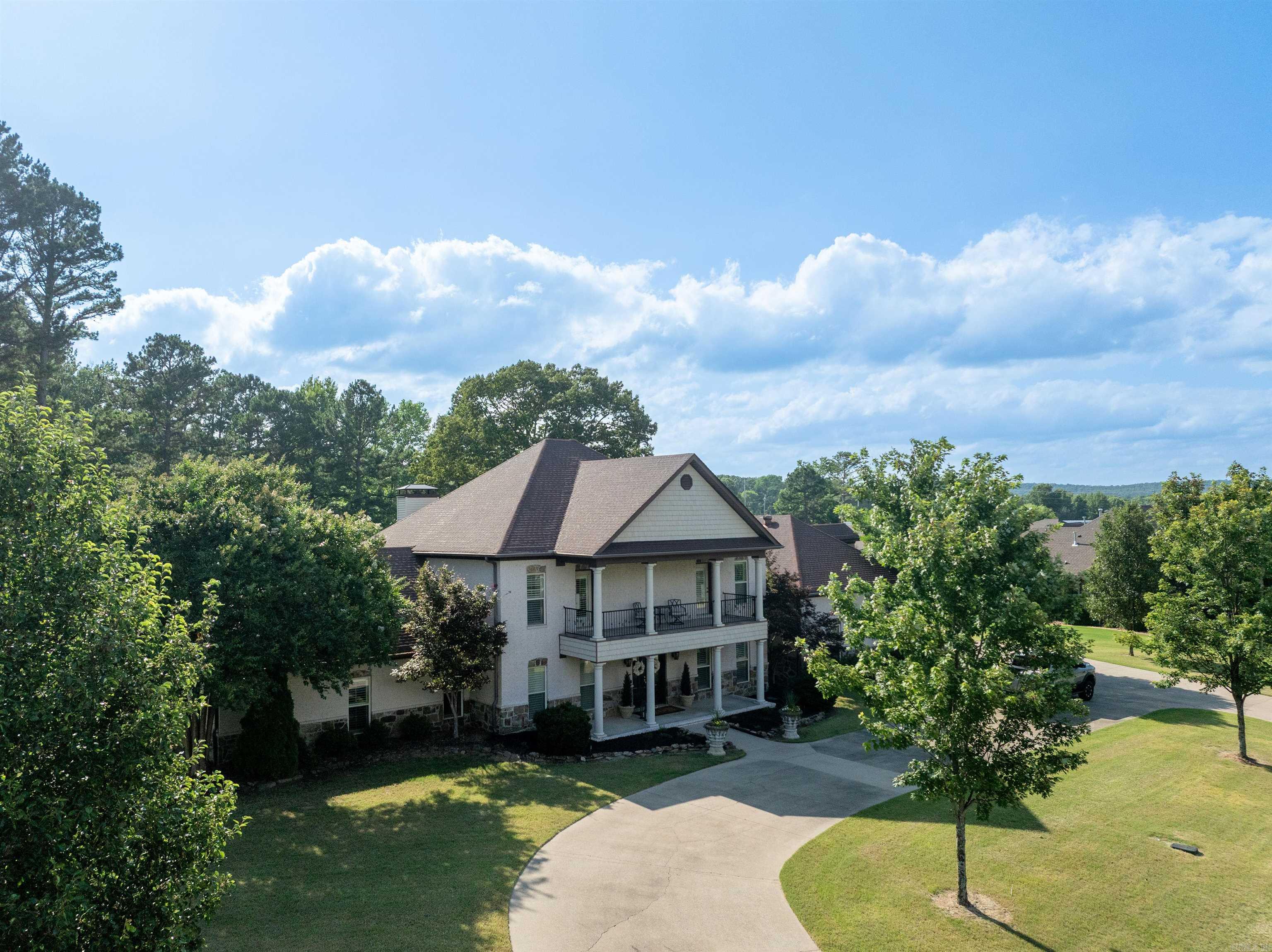 665 Huntington Lane Property Photo 35