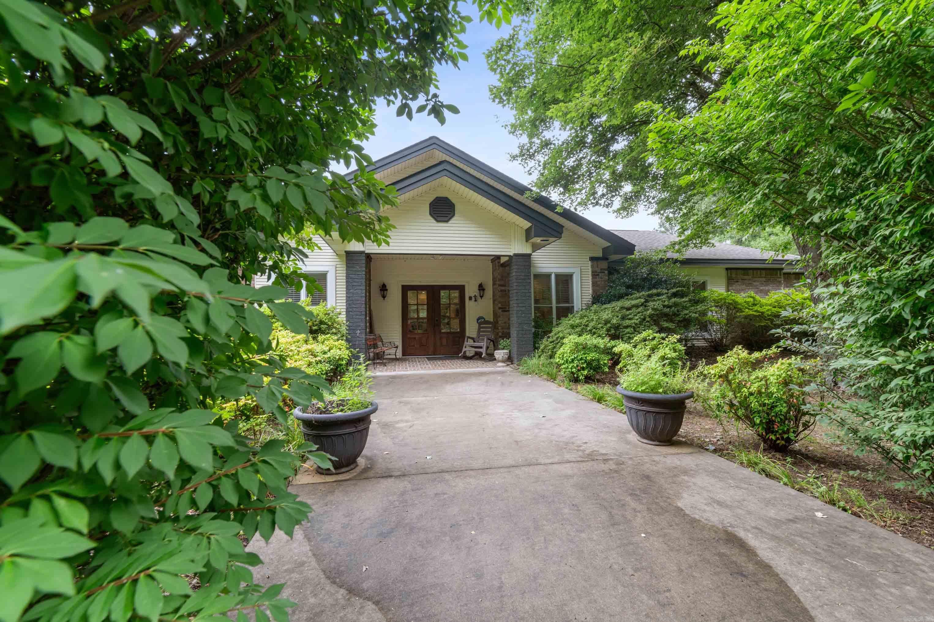 2312 Riverbend Rd. Property Photo 1