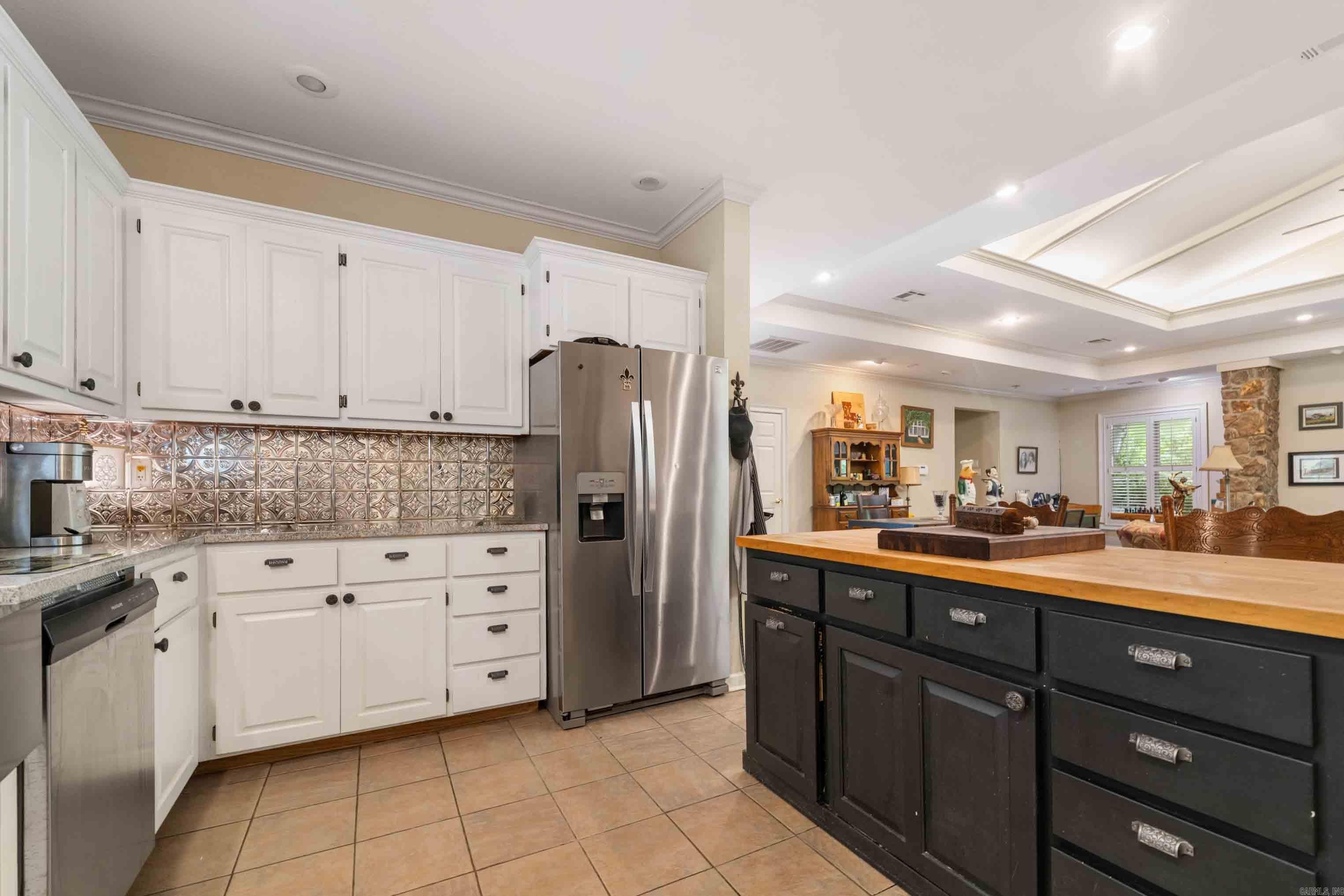 2312 Riverbend Rd. Property Photo 13
