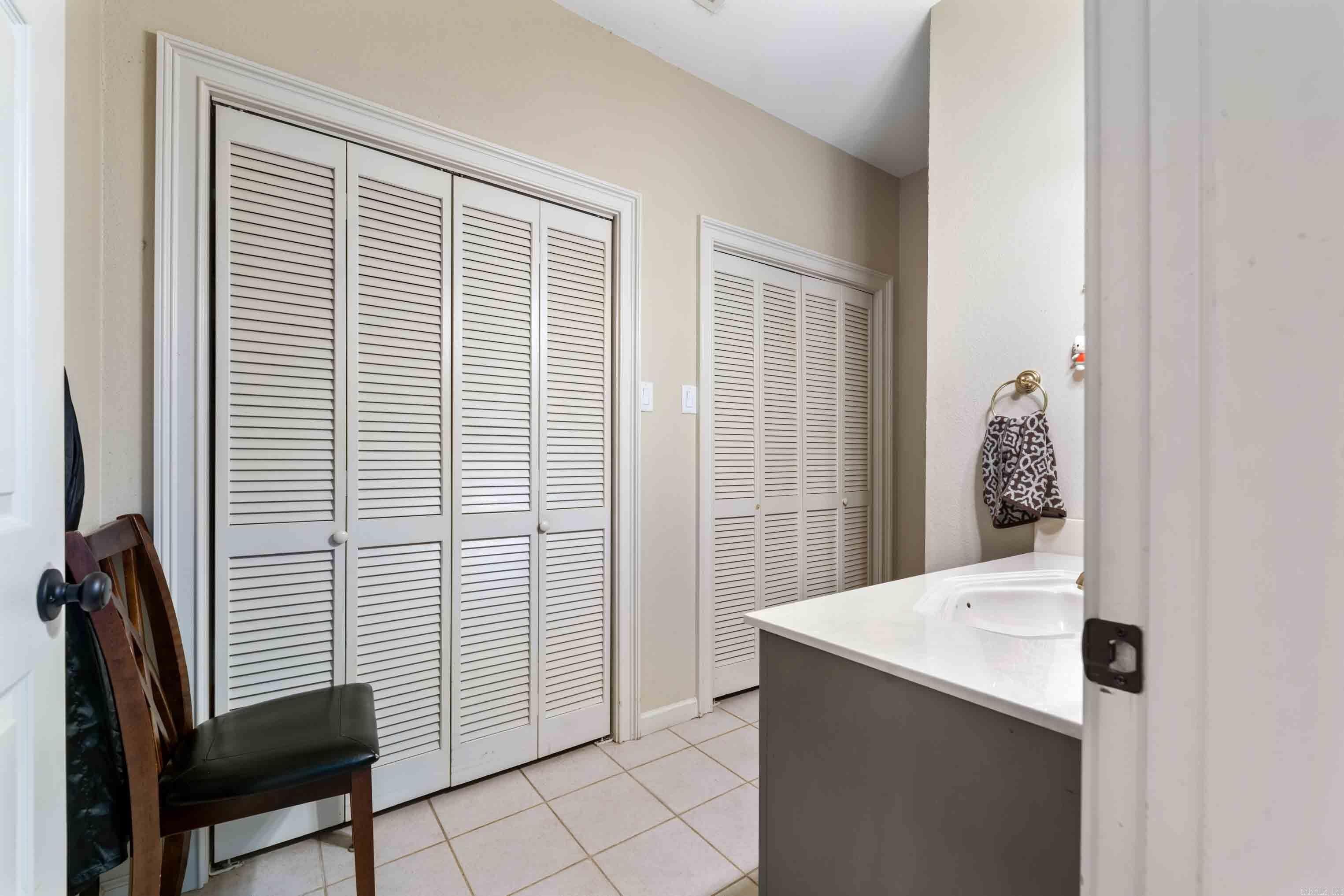 2312 Riverbend Rd. Property Photo 20