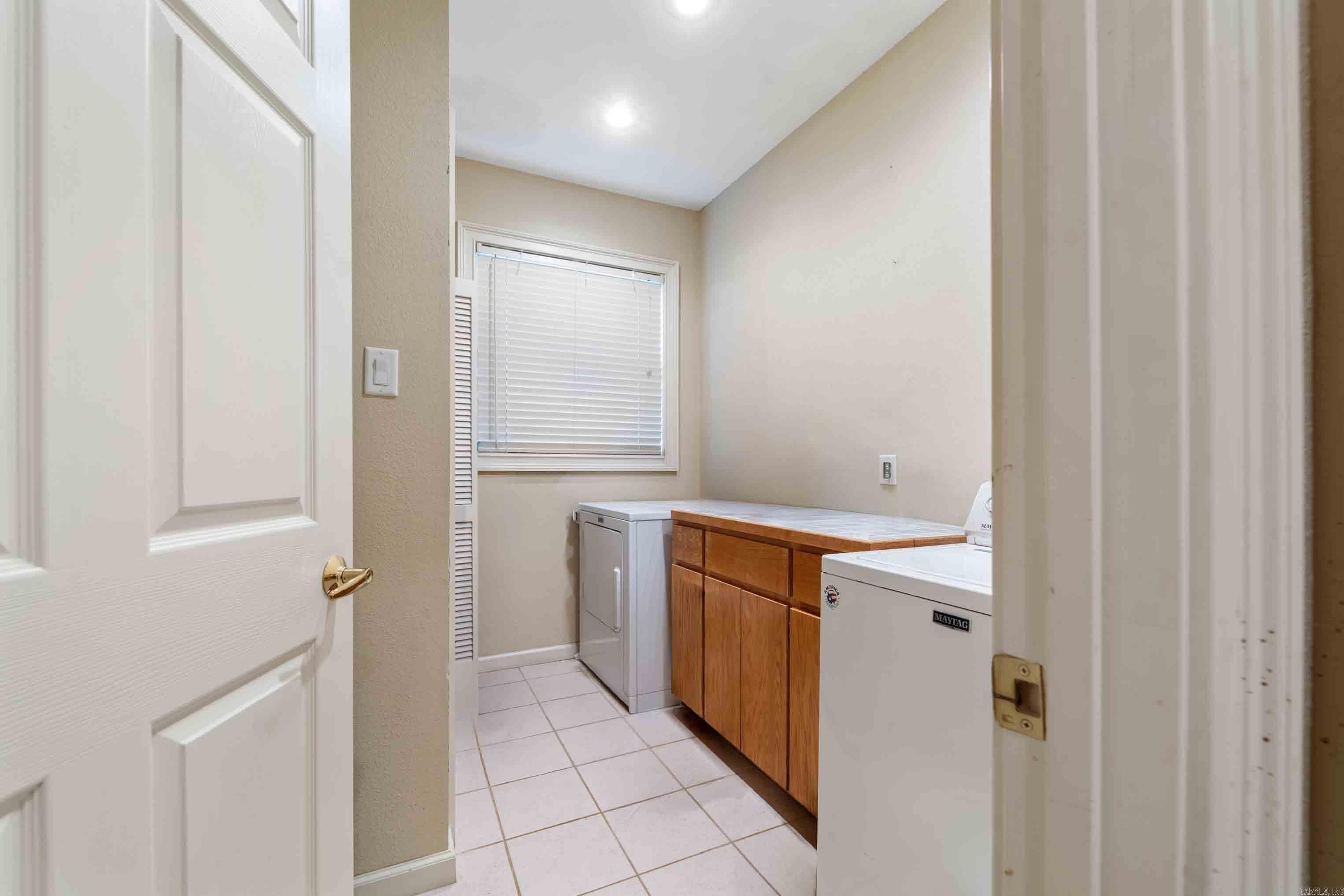 2312 Riverbend Rd. Property Photo 28