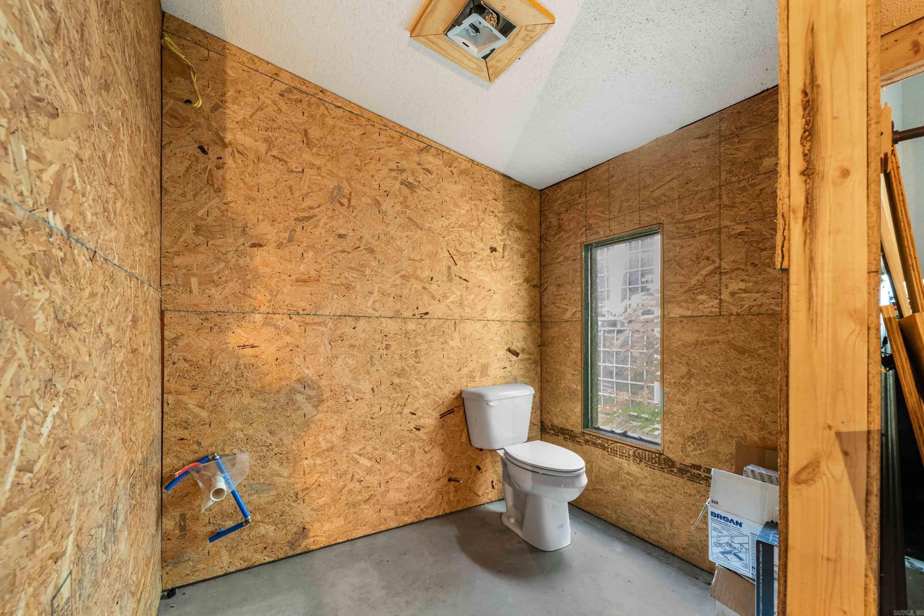 2312 Riverbend Rd. Property Photo 41