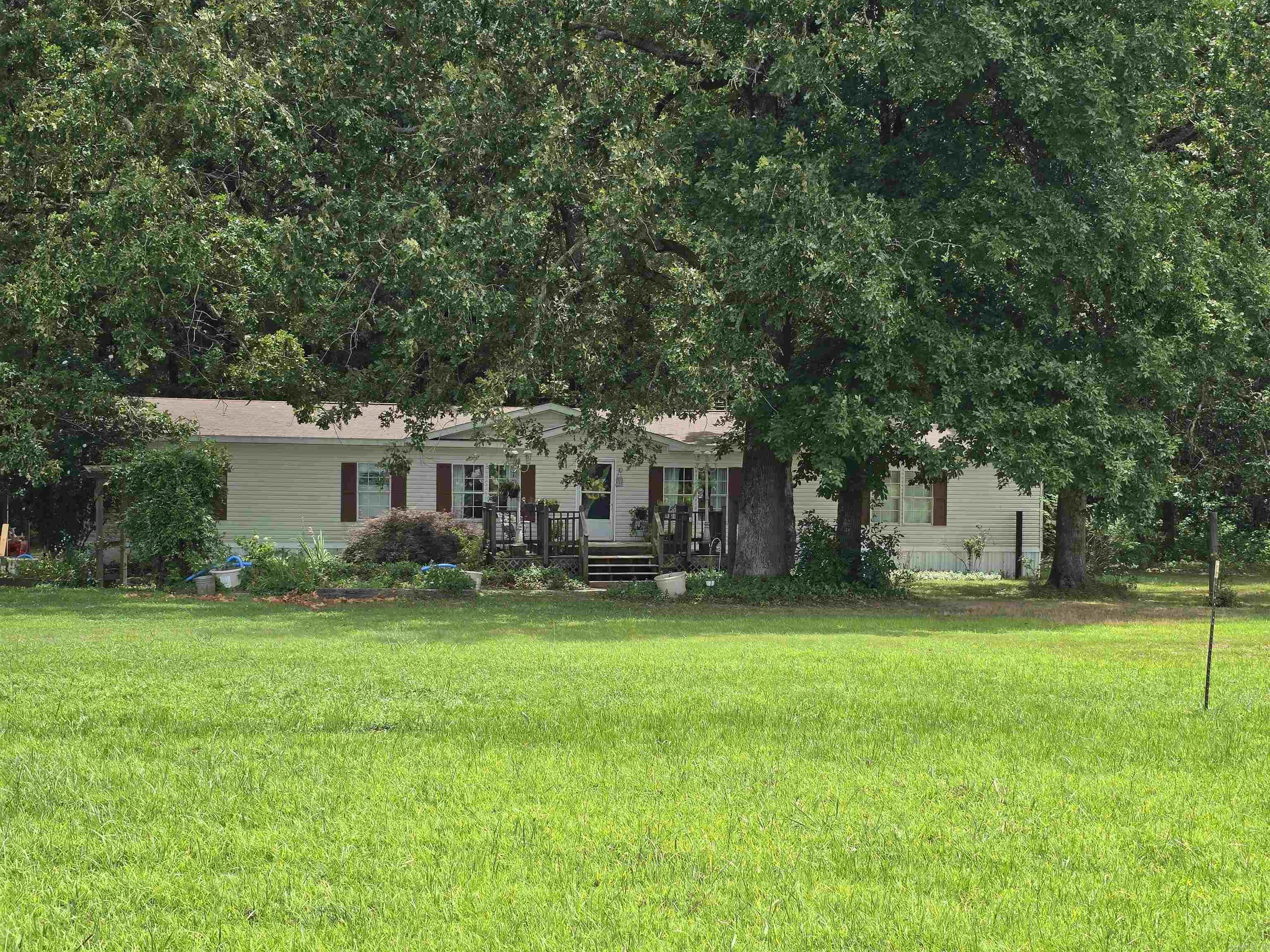 13717 Terry Lane Property Photo 3