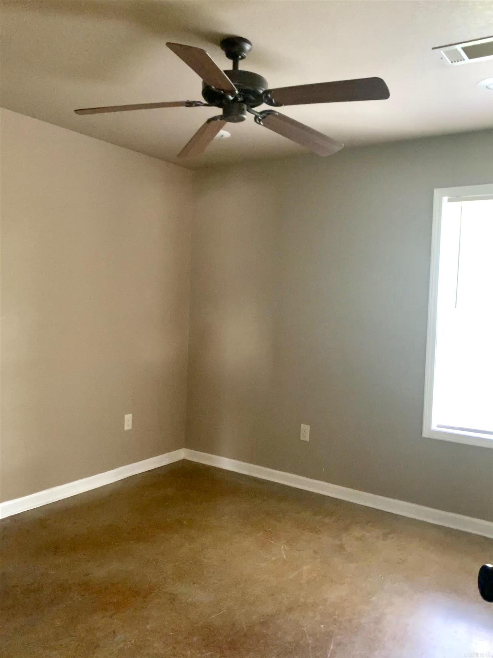 2210 Clark Street Property Photo 9
