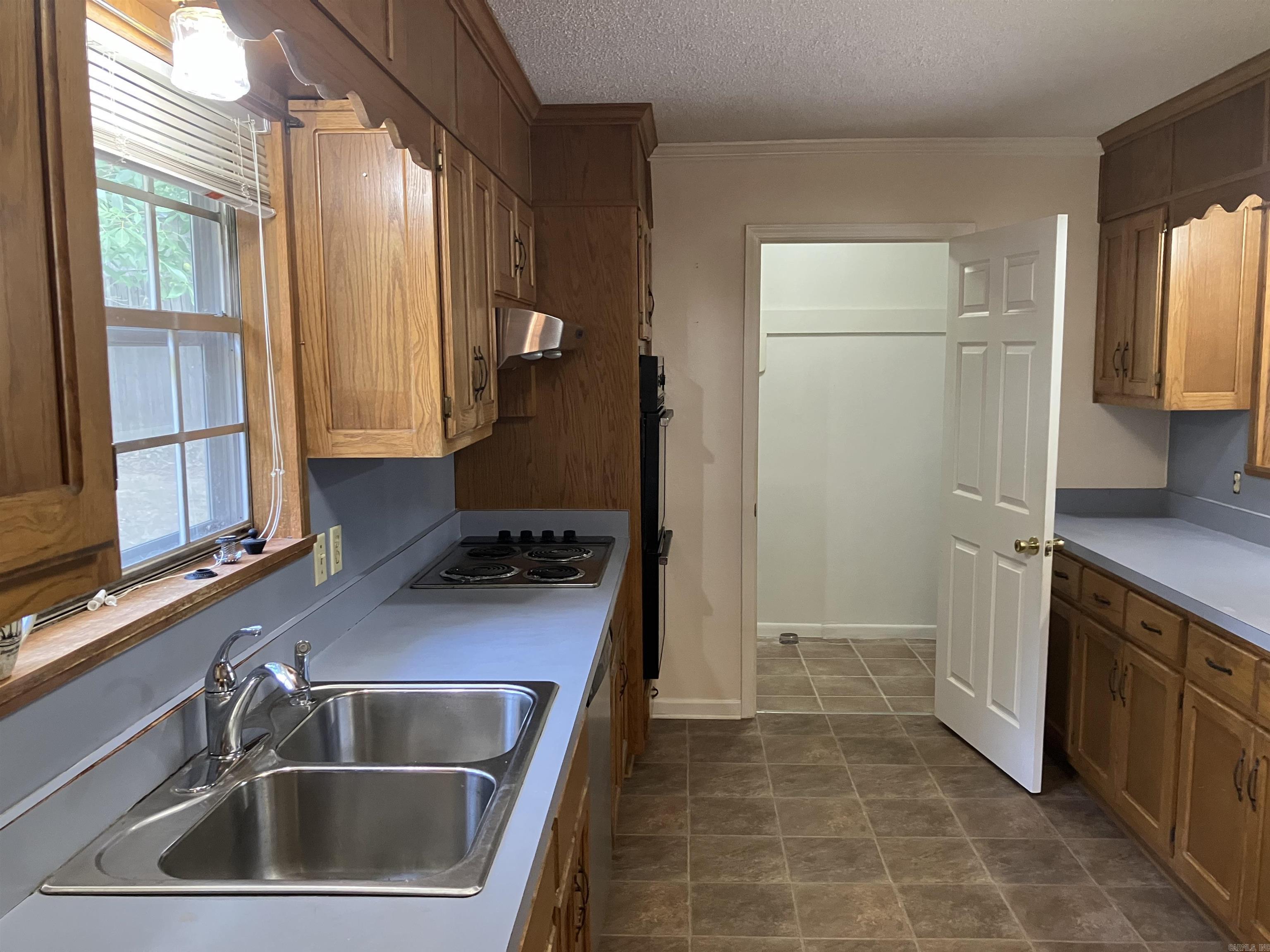 164 Carol Street Property Photo 11