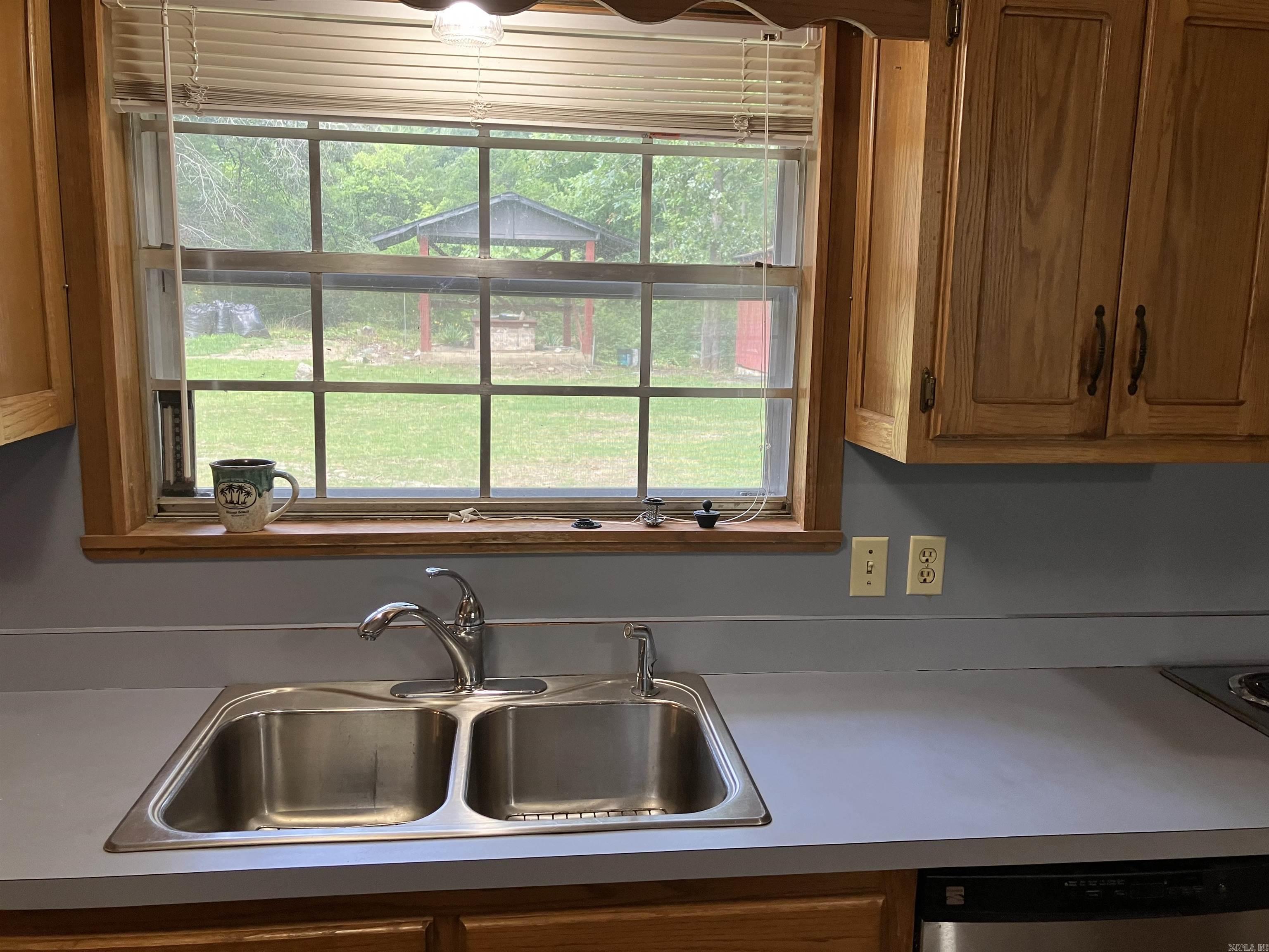 164 Carol Street Property Photo 13